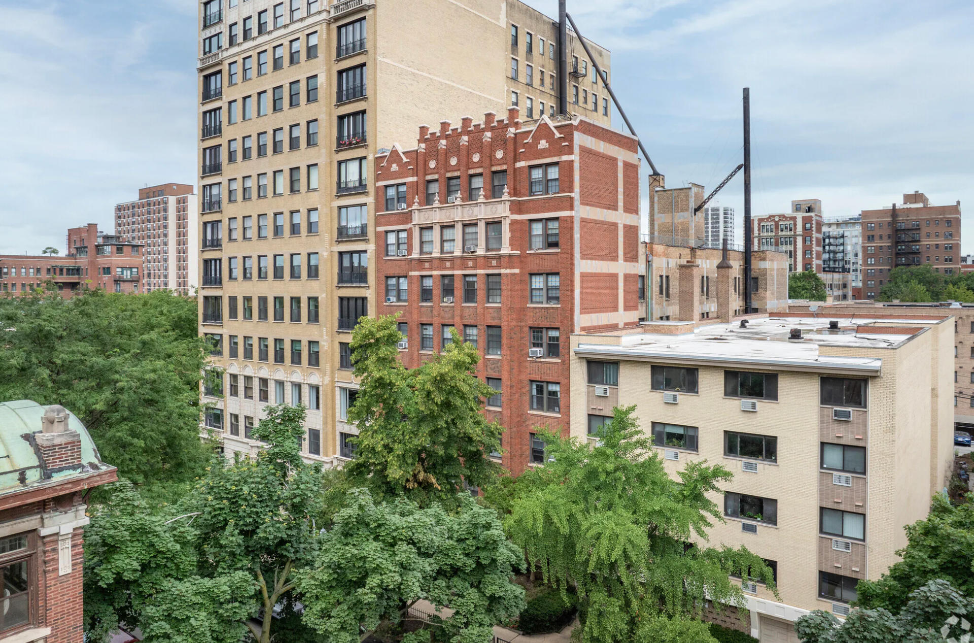 434 W Wellington