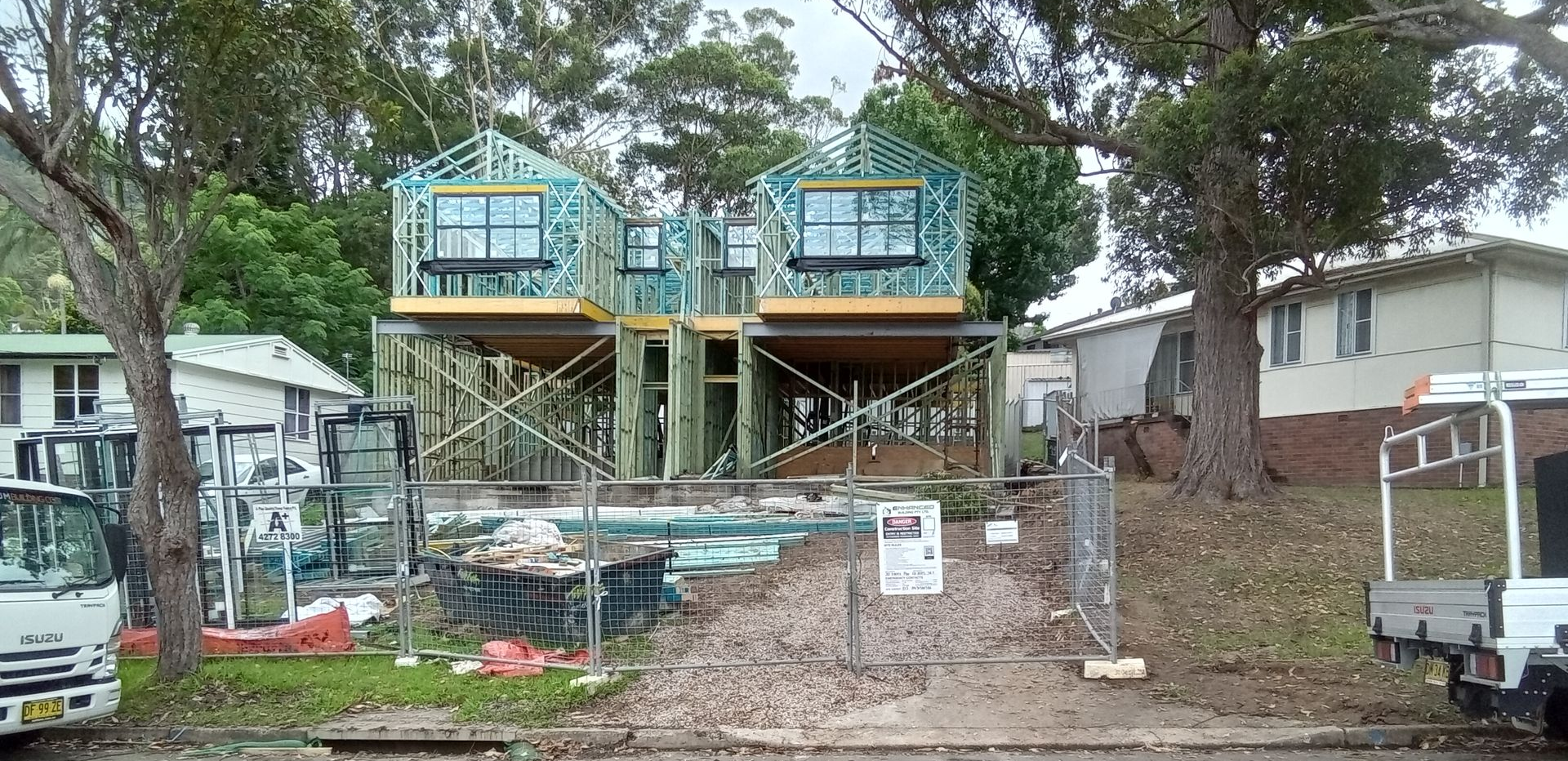 duplex framing Illawarra job near escarpment