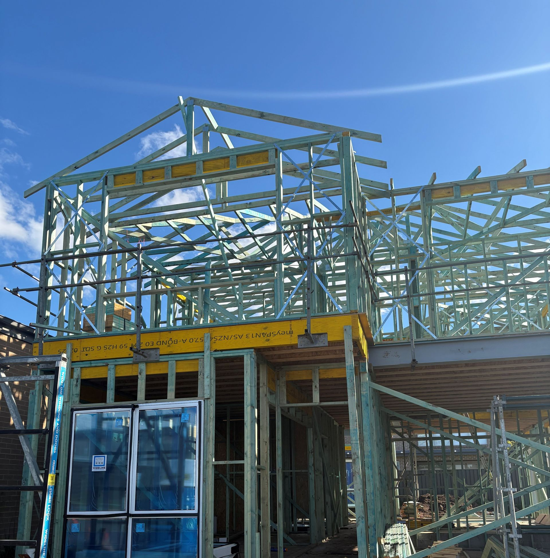 wall frames and roof trusses dapto residential build