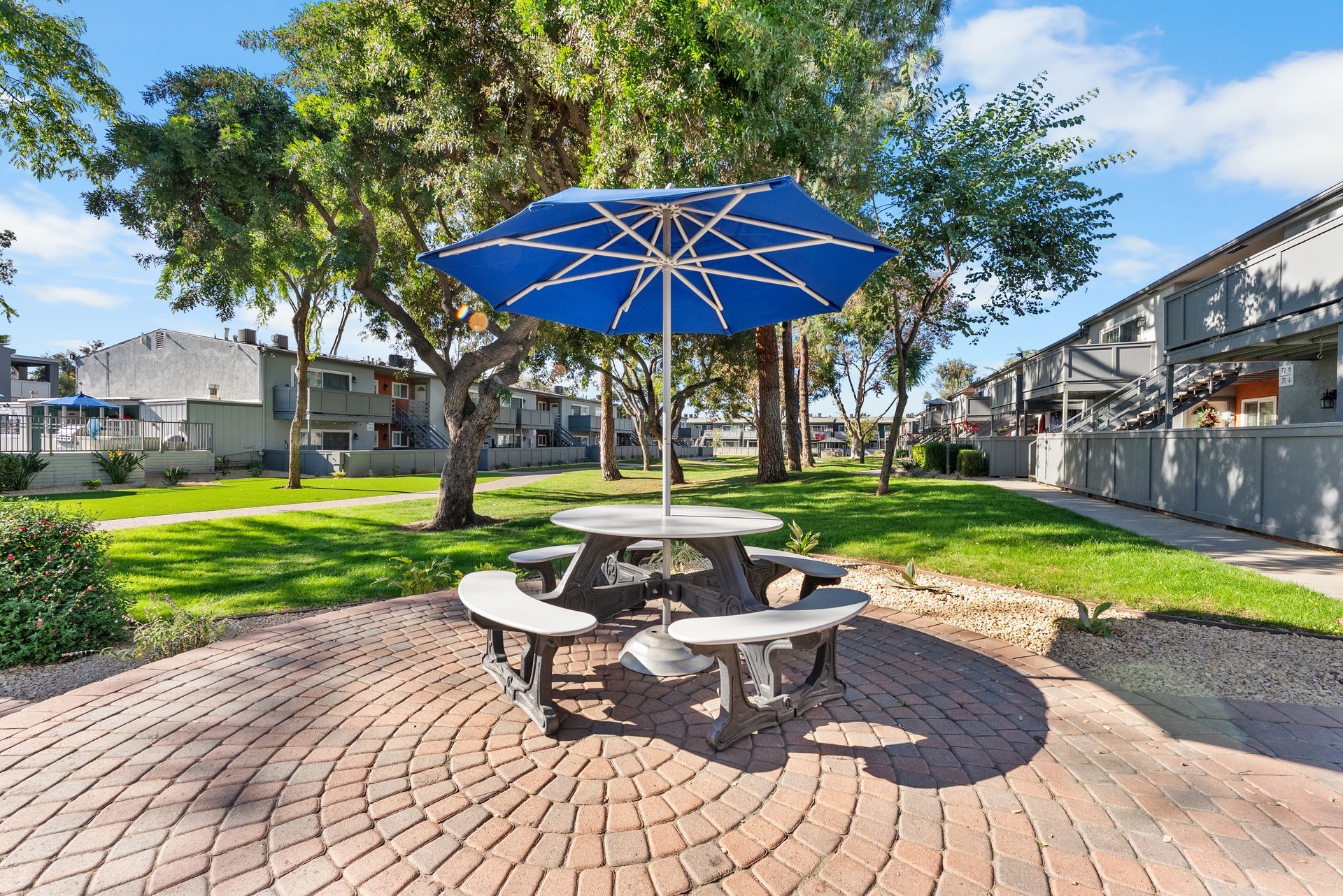 Sliding Photo Gallery Displaying Community Amenities