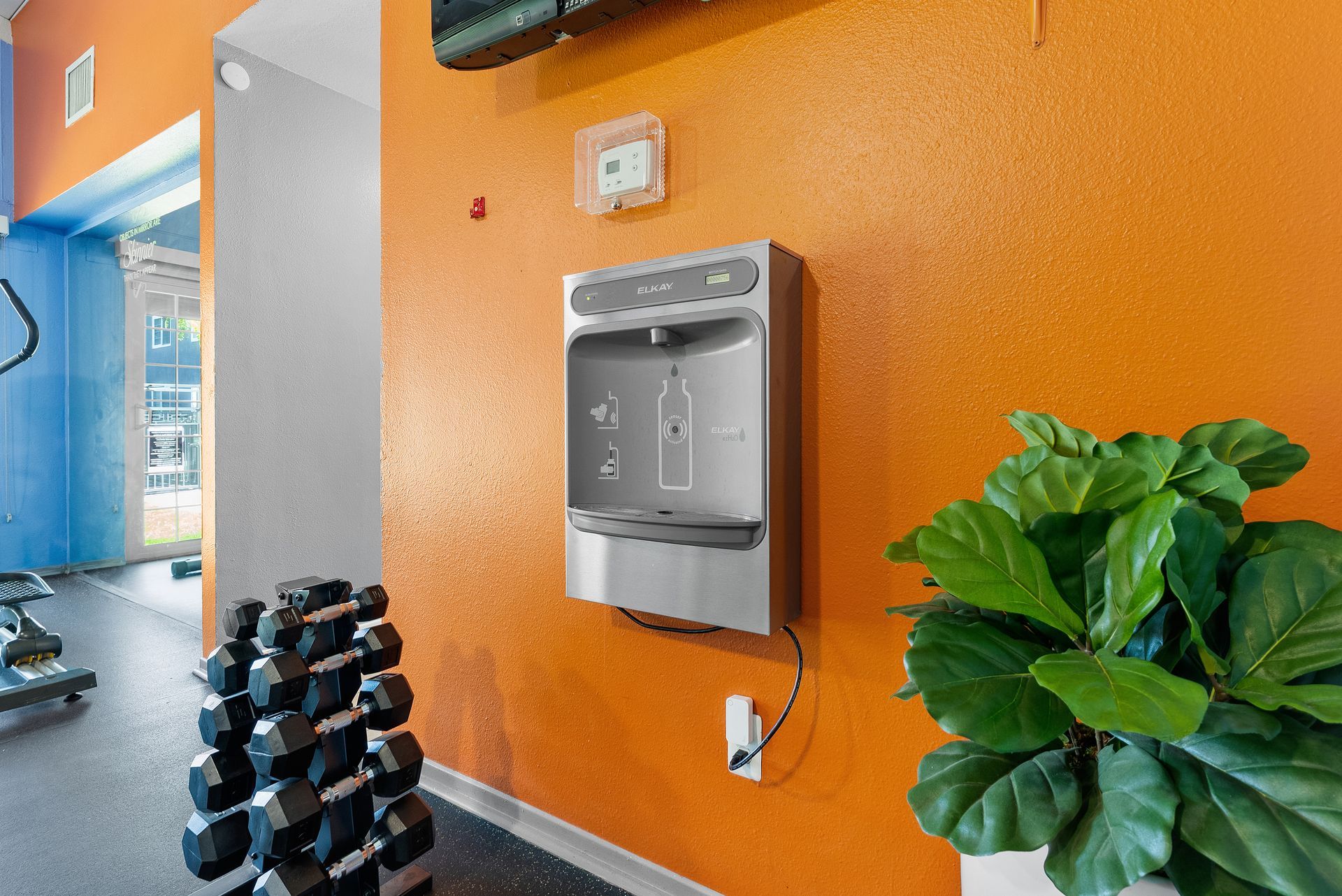 Sliding Photo Gallery Displaying Community Amenities
