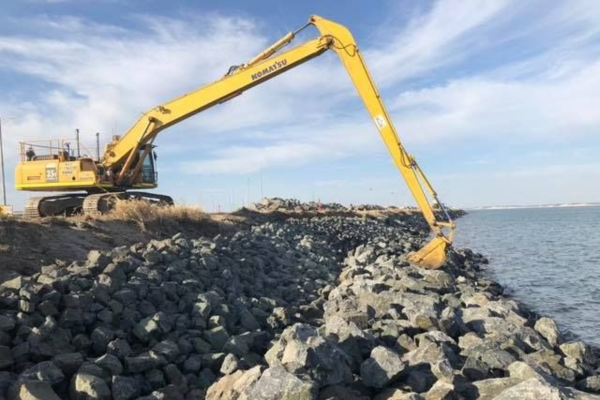Long Reach Excavators