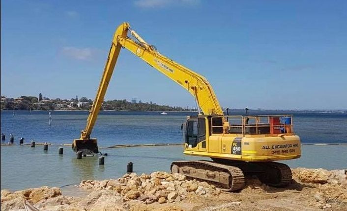 Long reach excavator hire