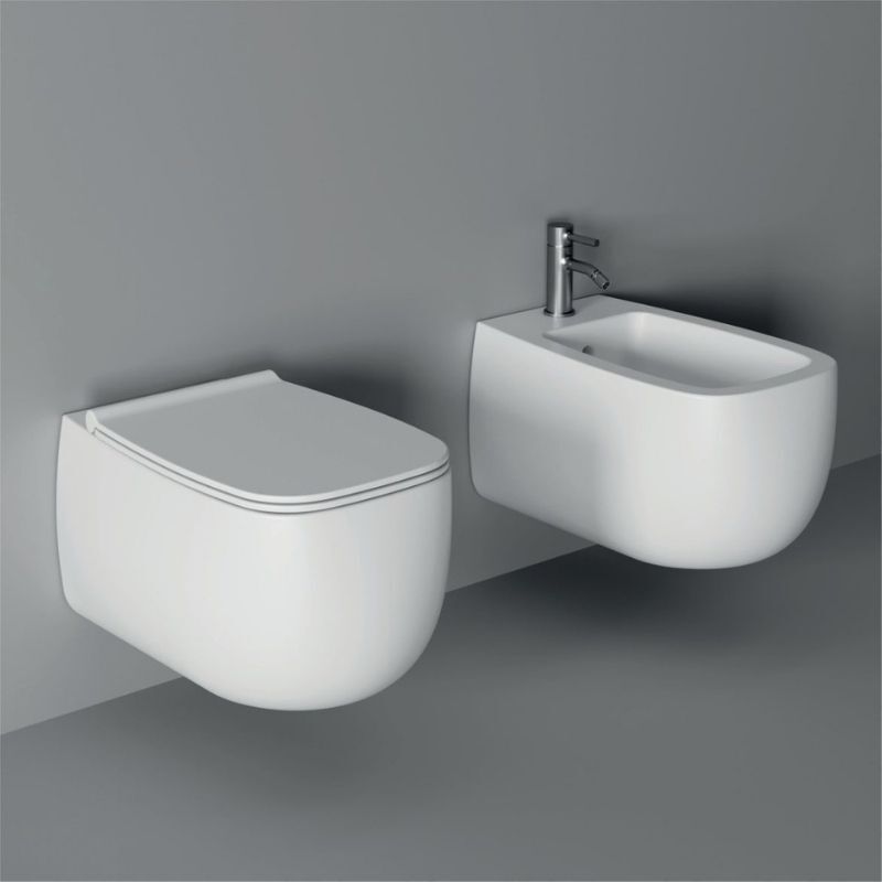 Water e bidet sospesi