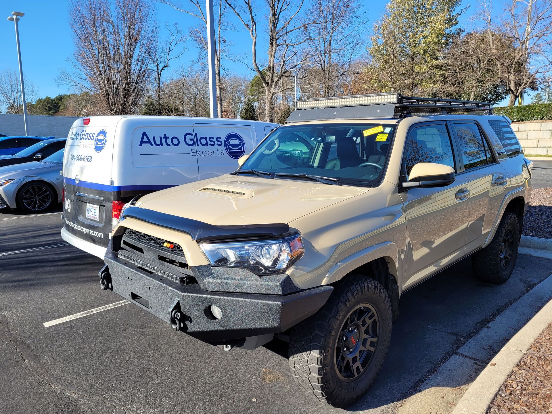 Mobile windshield replacement in Charlotte, NC Mobile windshield replacement in Charlotte, NC