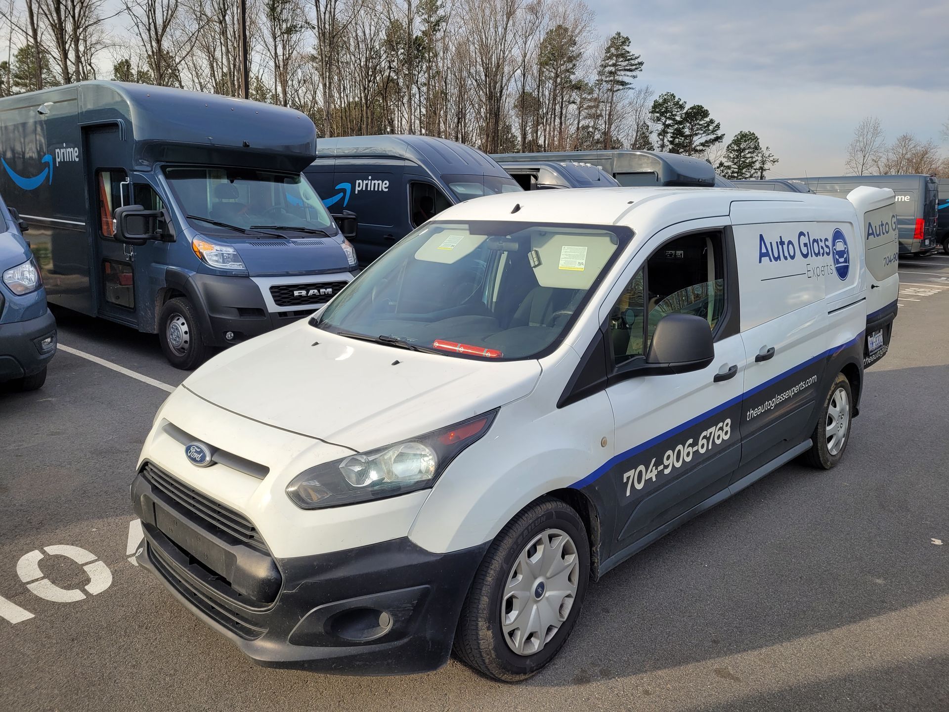 Fast windshield replacement service and certified ADAS calibration in Charlotte, NC Fast windshield replacement service and certified ADAS calibration in Charlotte, NC