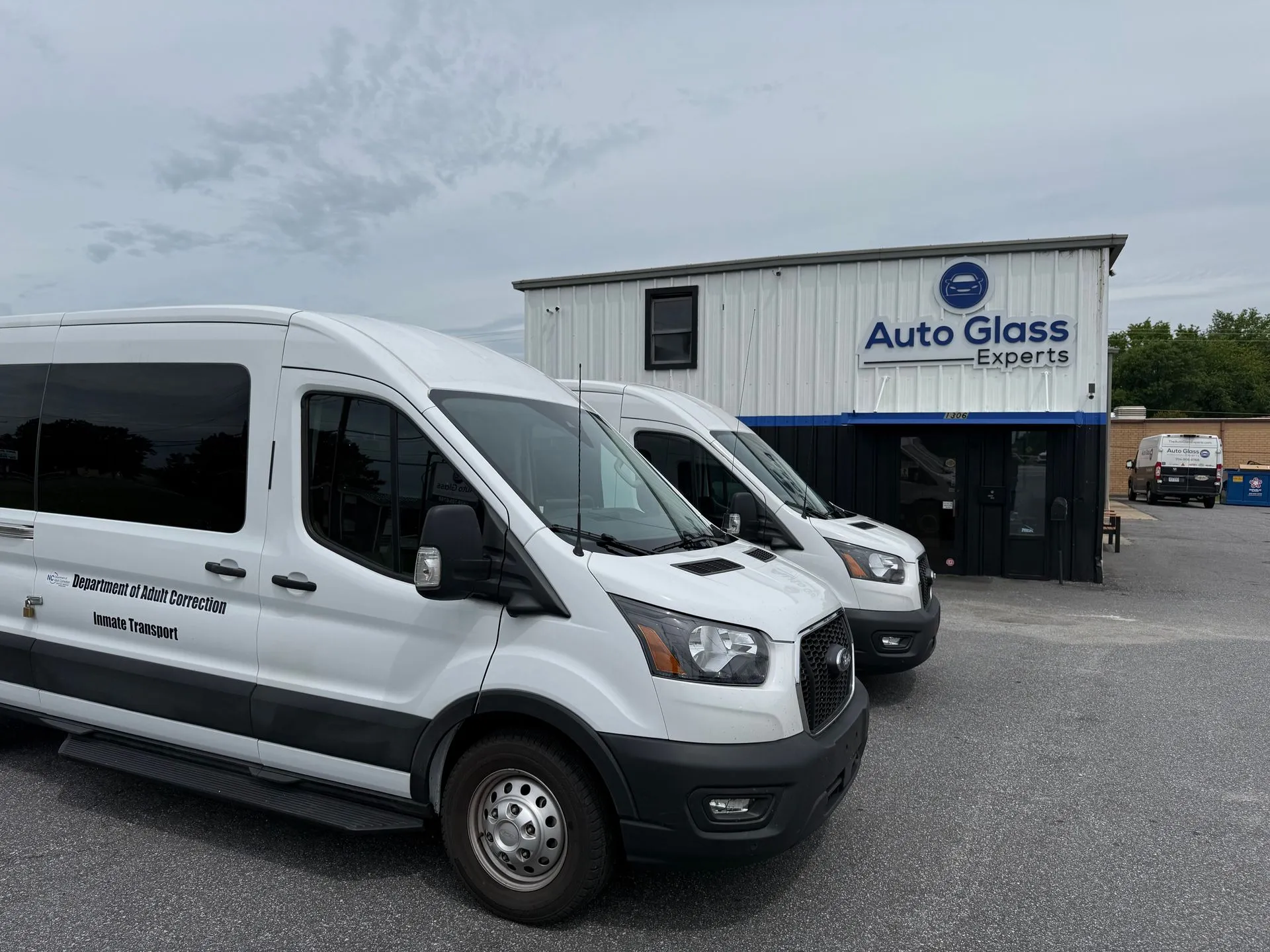 Cargo van windshield repair in Charlotte Metro, NC
