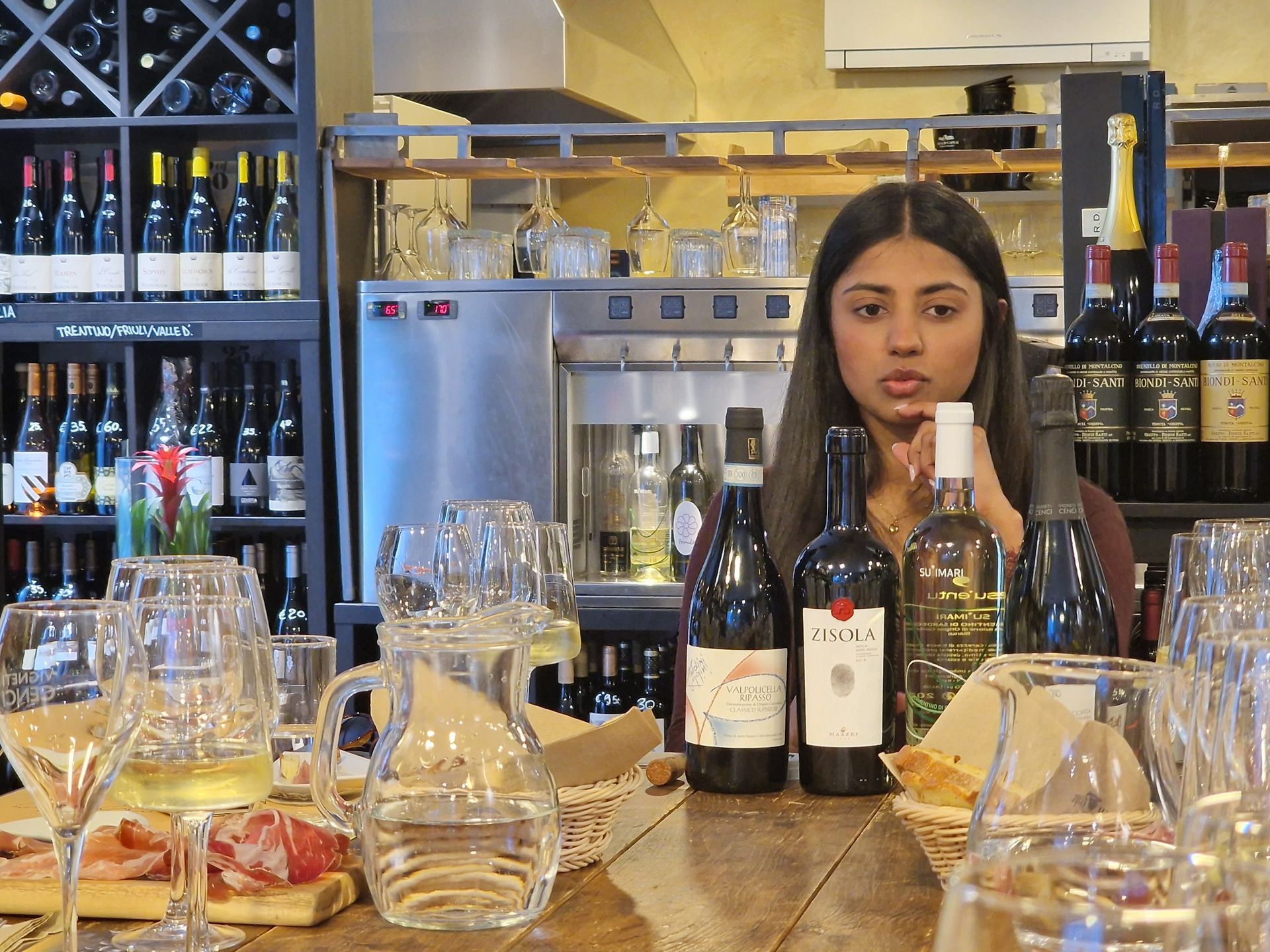 Sommelier in Lake Como.