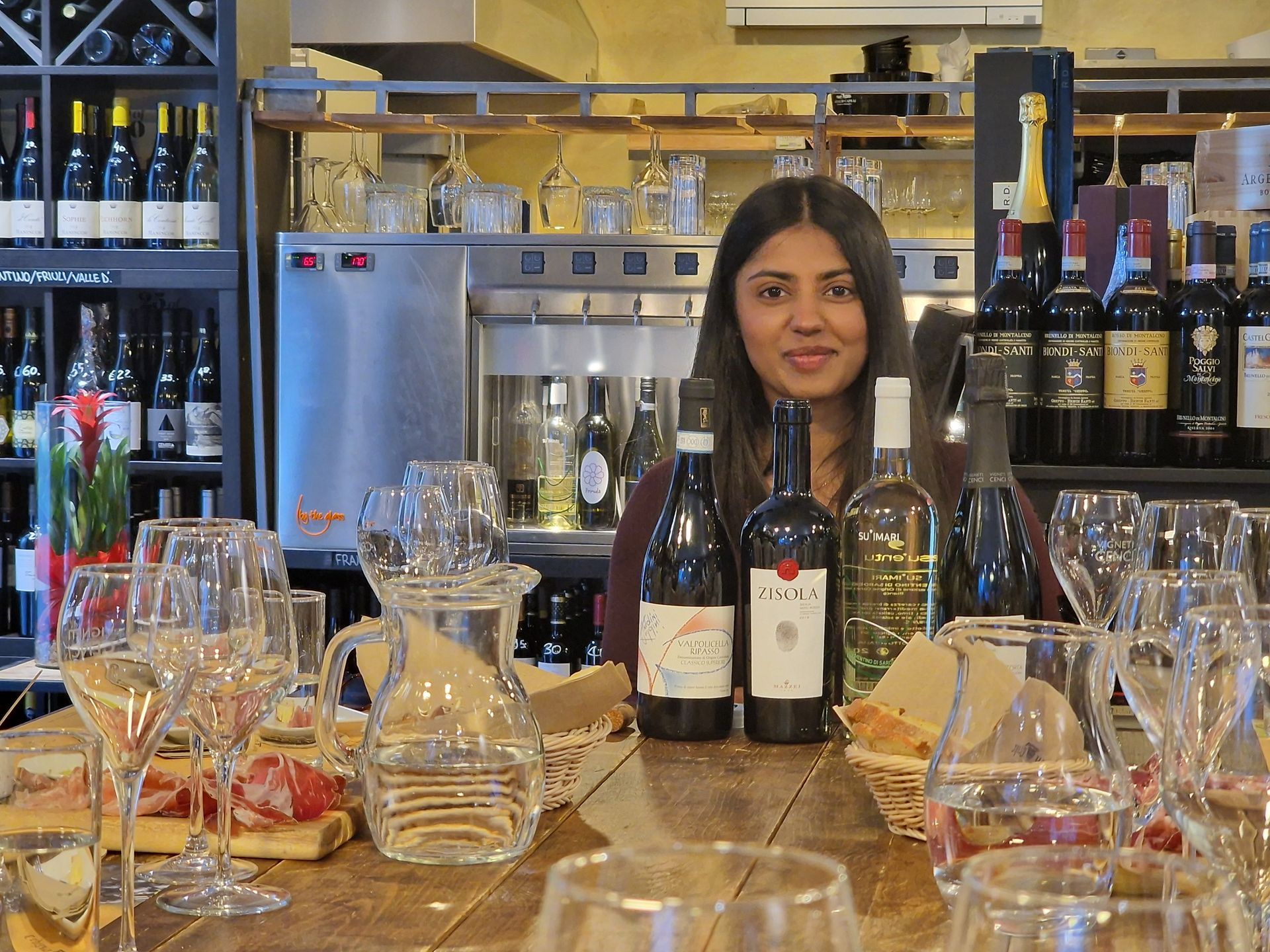 Sommelier in Lake Como.