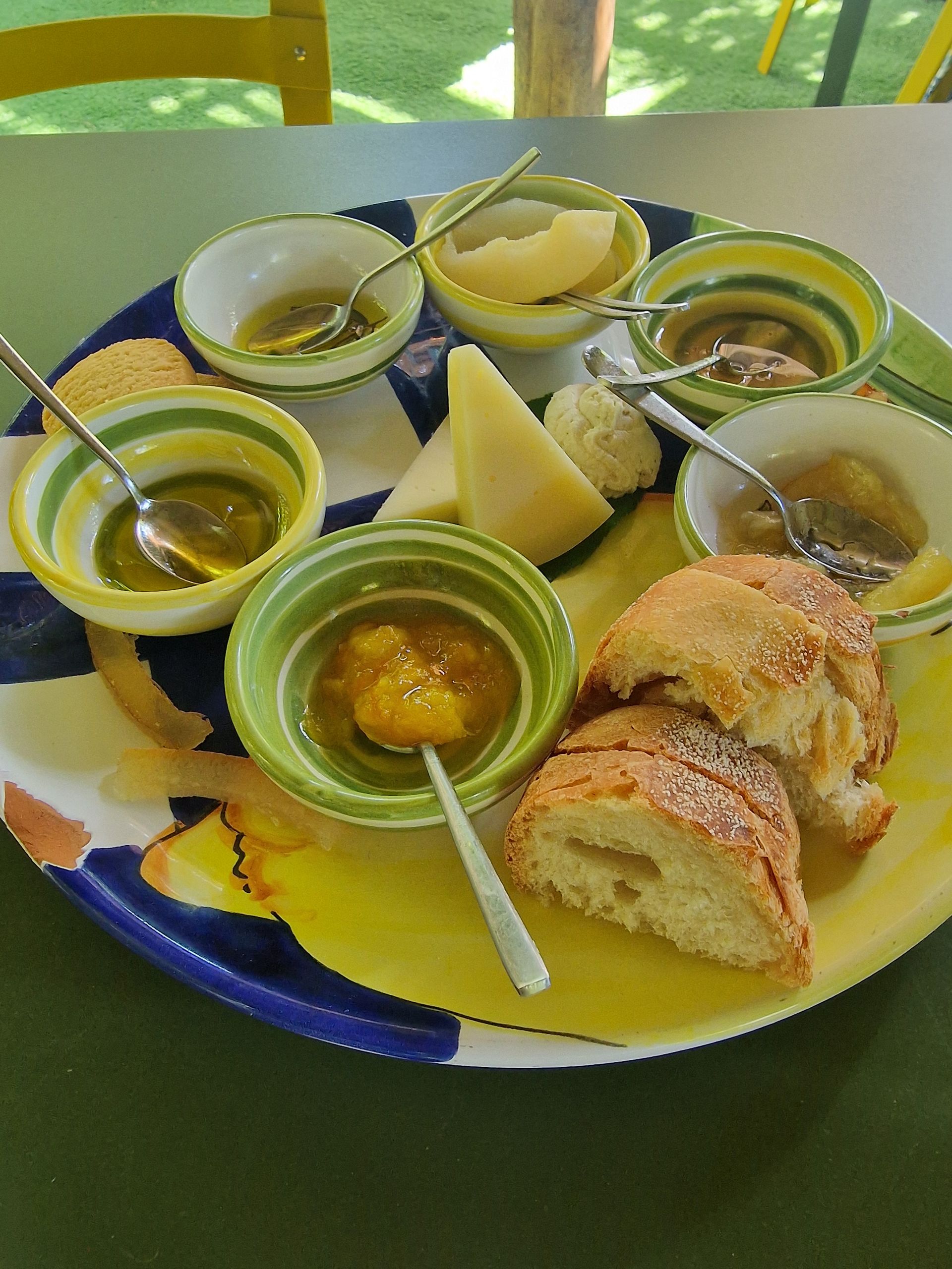 Samples of lemon treats.