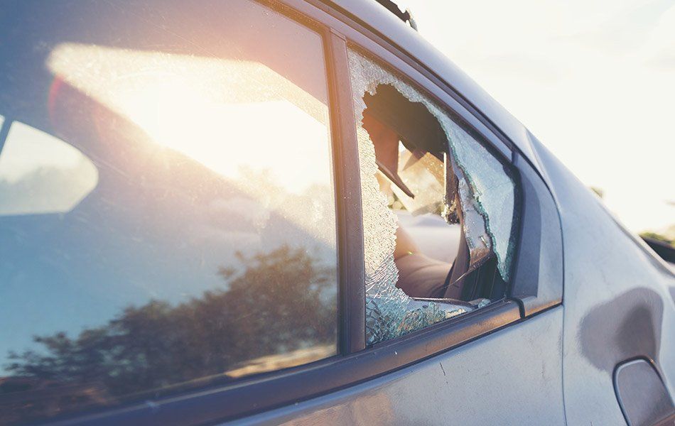 Side Window Glass that Is Broken