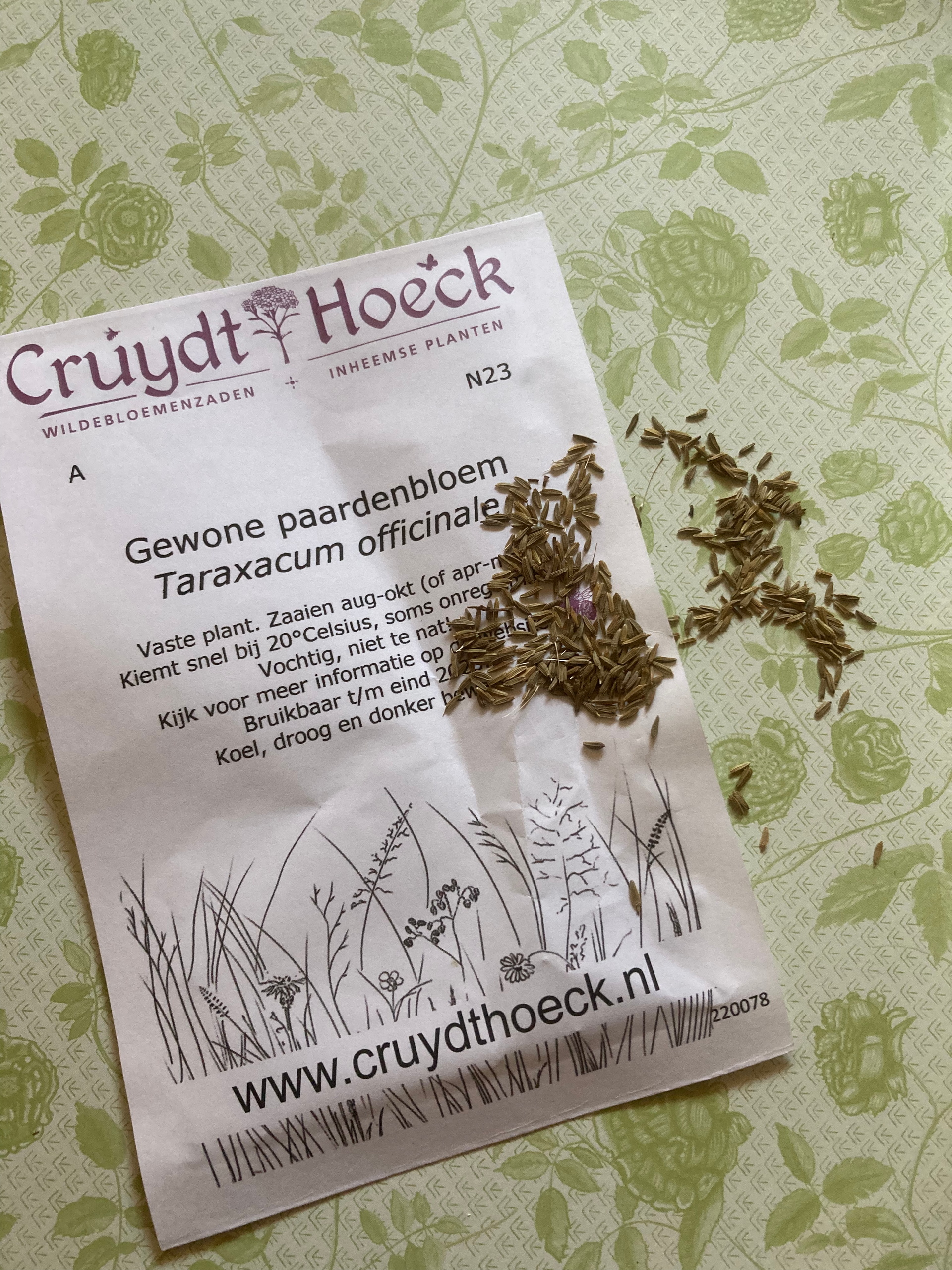 A packet of Cruydt-Hoeck wildflower seeds labeled 