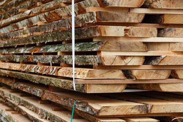 mobile milling planed wood planks