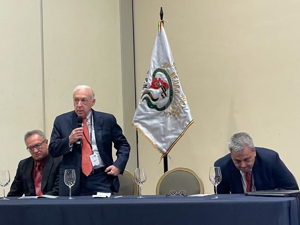 Dr. Reisner Presenting at ICRAN 2023 in Santa Cruz, Bolivia.