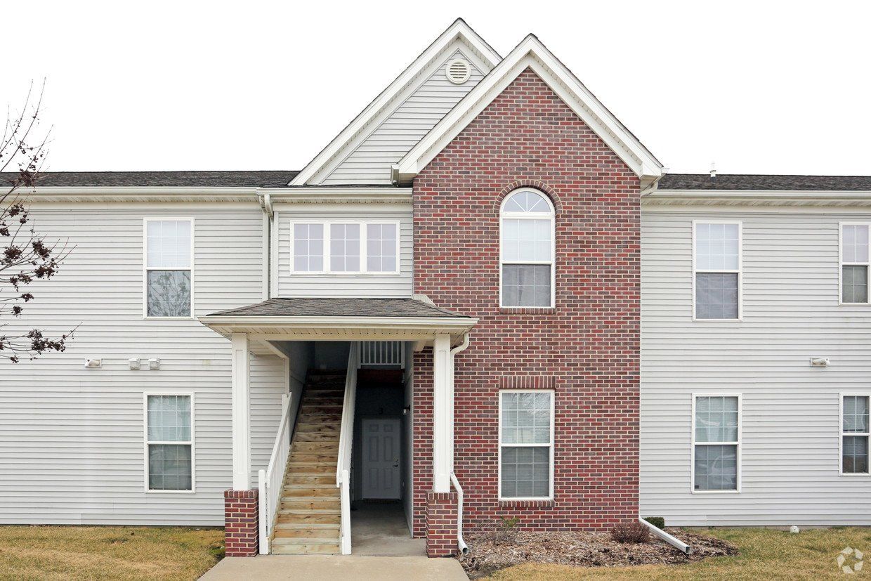 MANE GATE APARTMENTS