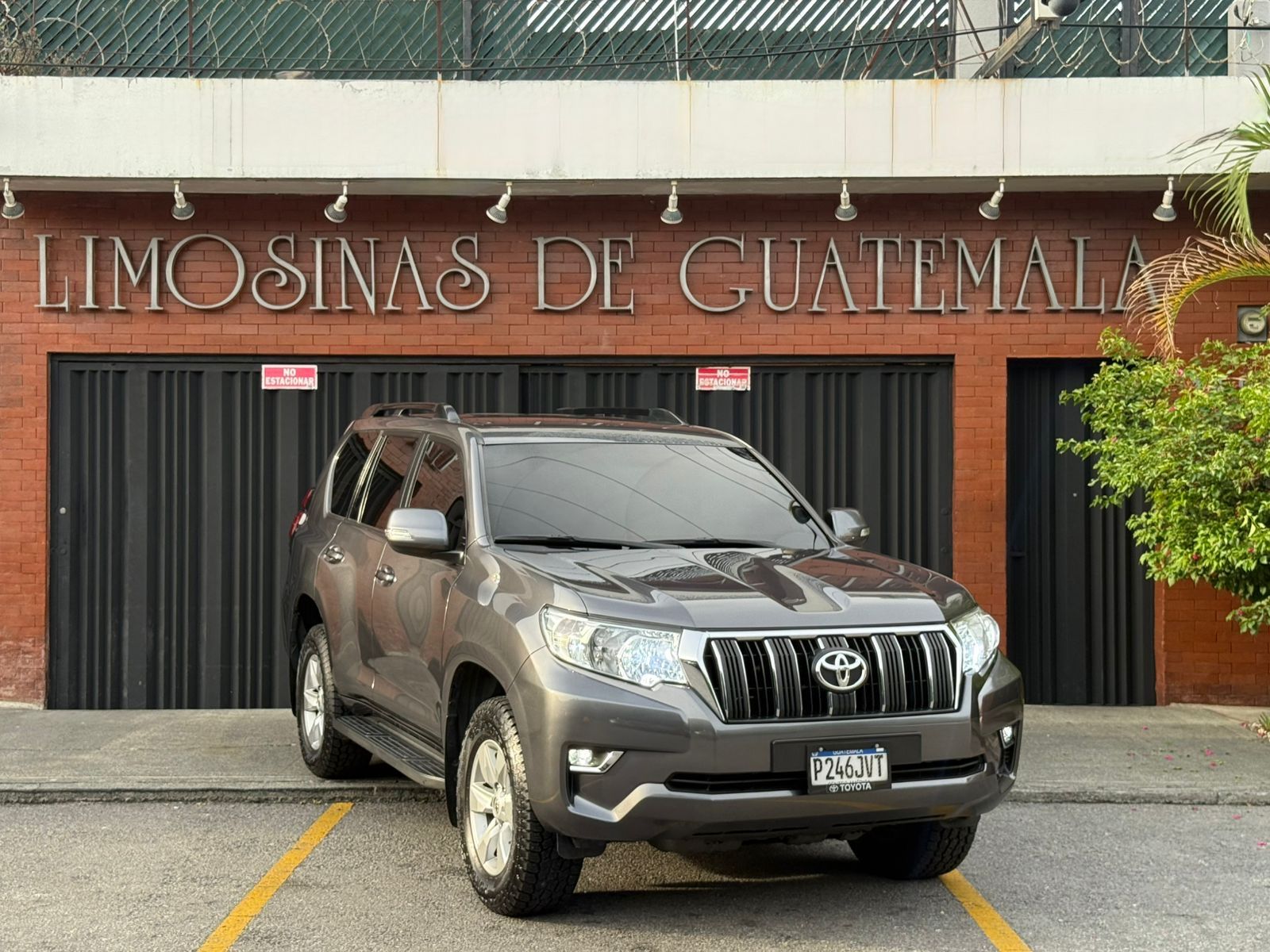 Toyota Prado blindada nivel 3 para transporte privado en Guatemala