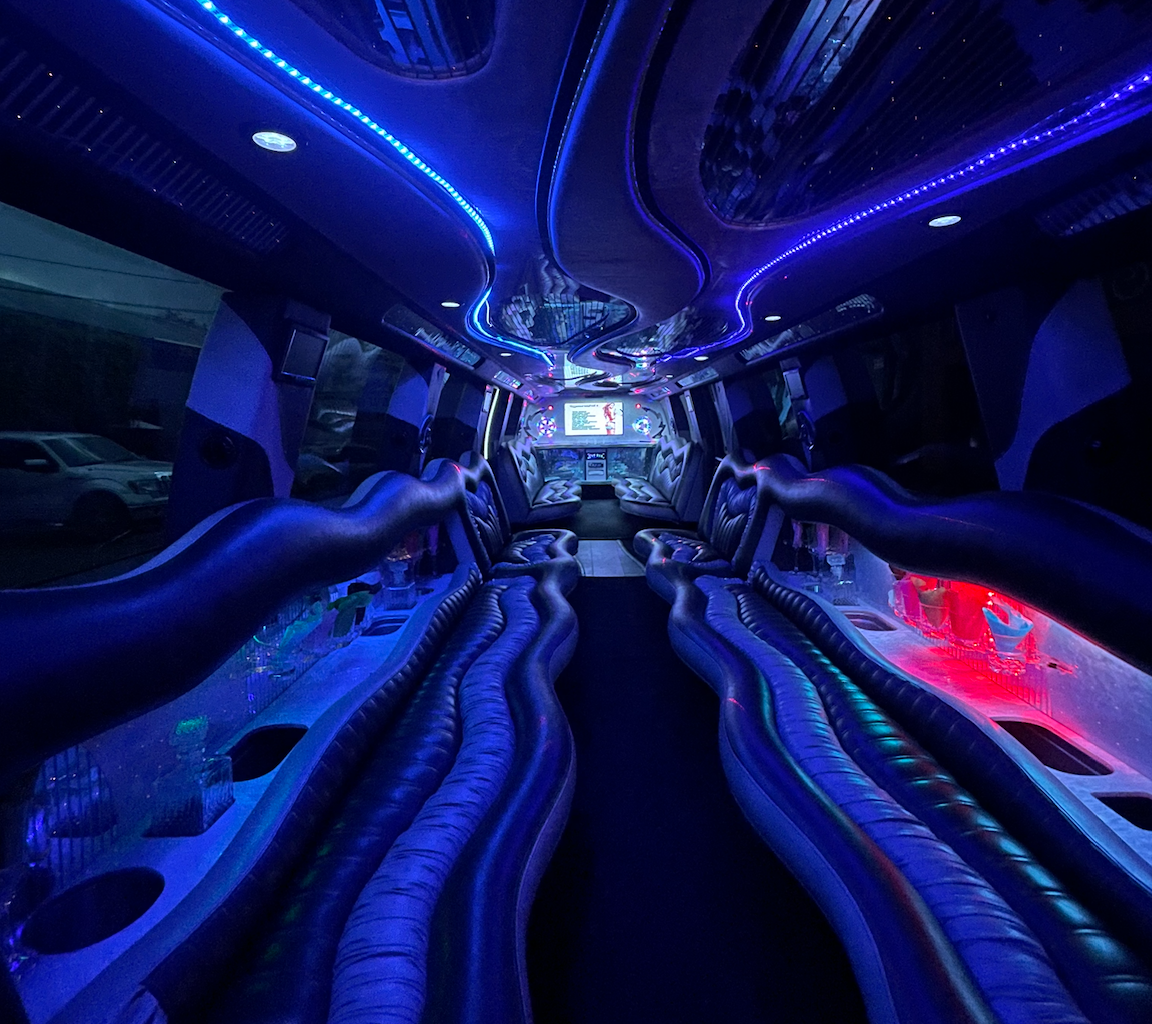 Limosina Hummer Daddy para 25 pasajeros en Guatemala