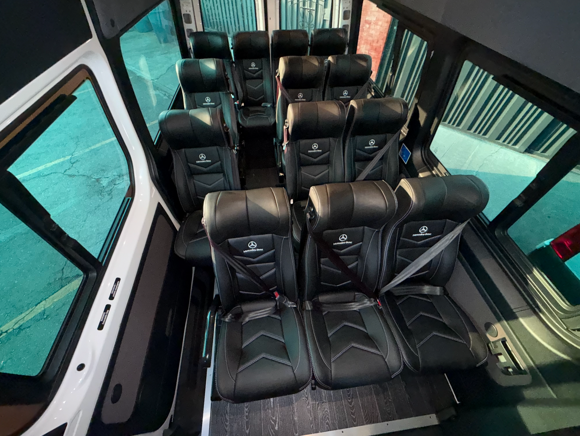 Mercedes-Benz Sprinter 311 Luxury para traslados privados en Guatemala