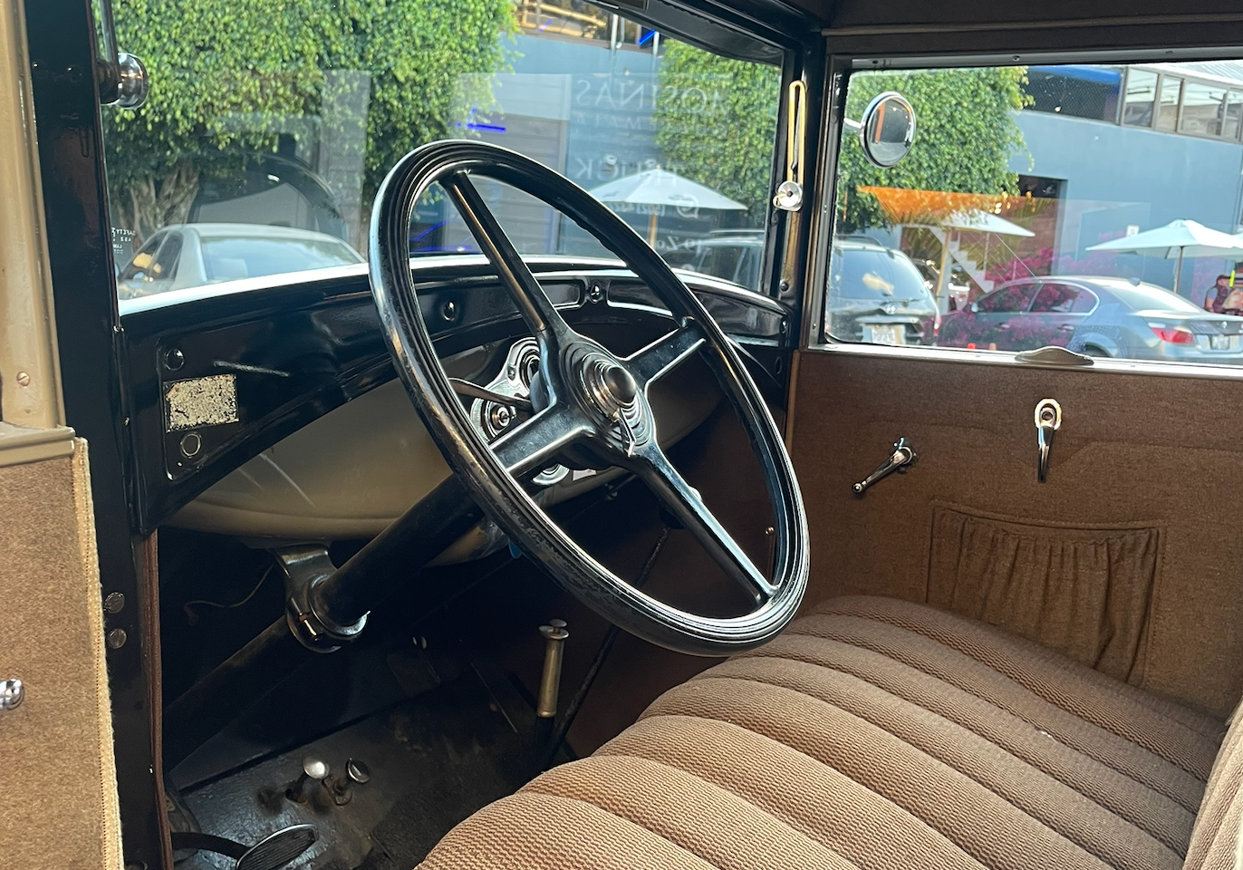 Ford Model A 1930 capota dura para eventos especiales en Guatemala