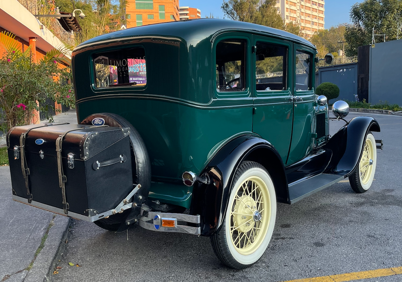 Ford Model A 1929 capota dura para bodas en Guatemala