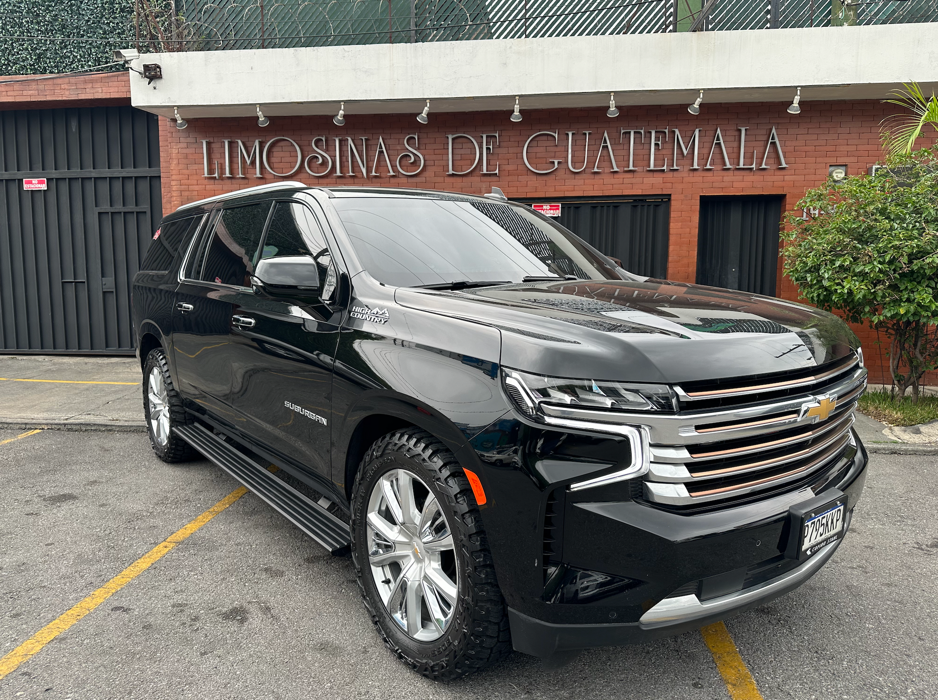 Chevrolet Suburban High Country blindada nivel 7 para transporte VIP en Guatemala