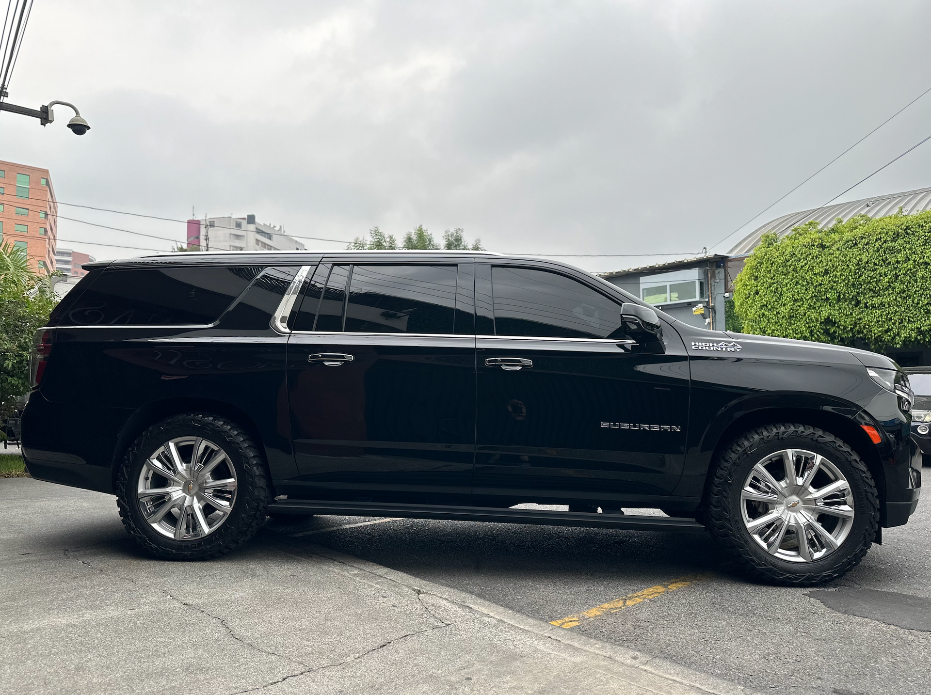 Chevrolet Suburban High Country blindada nivel 7 para transporte VIP en Guatemala