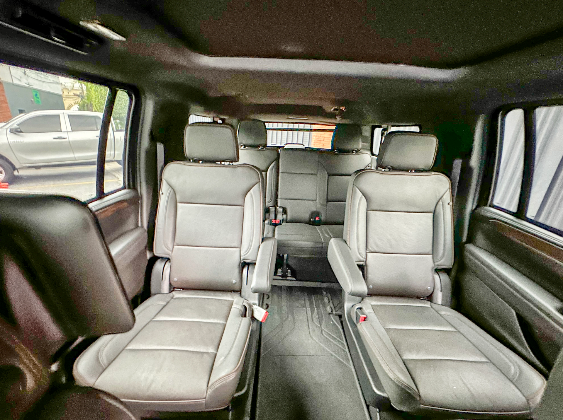 Chevrolet Suburban High Country blindada nivel 7 para transporte VIP en Guatemala