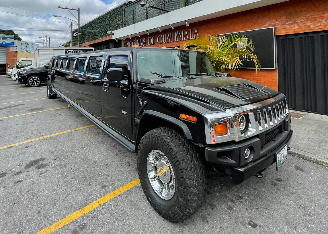 Limosina Hummer para 20 pasajeros en Guatemala