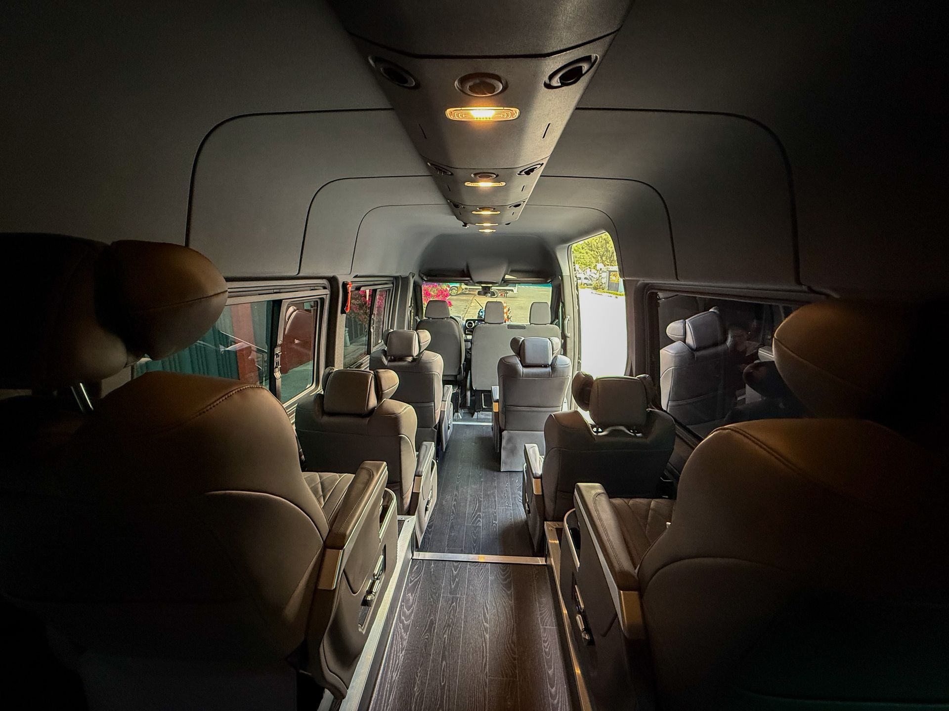 Mercedes-Benz Sprinter 516 Business Class para transporte ejecutivo en Guatemala