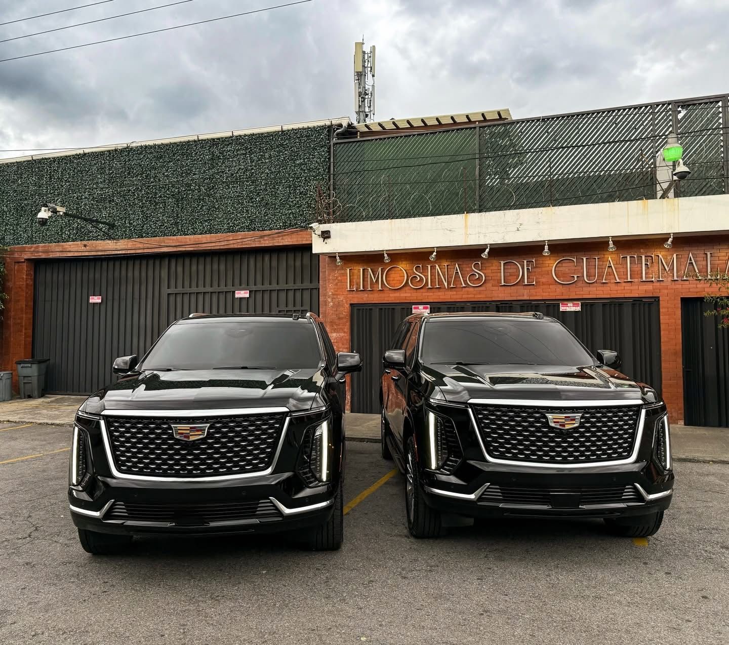Cadillac Escalade blindada nivel 7 para transporte ejecutivo en Guatemala