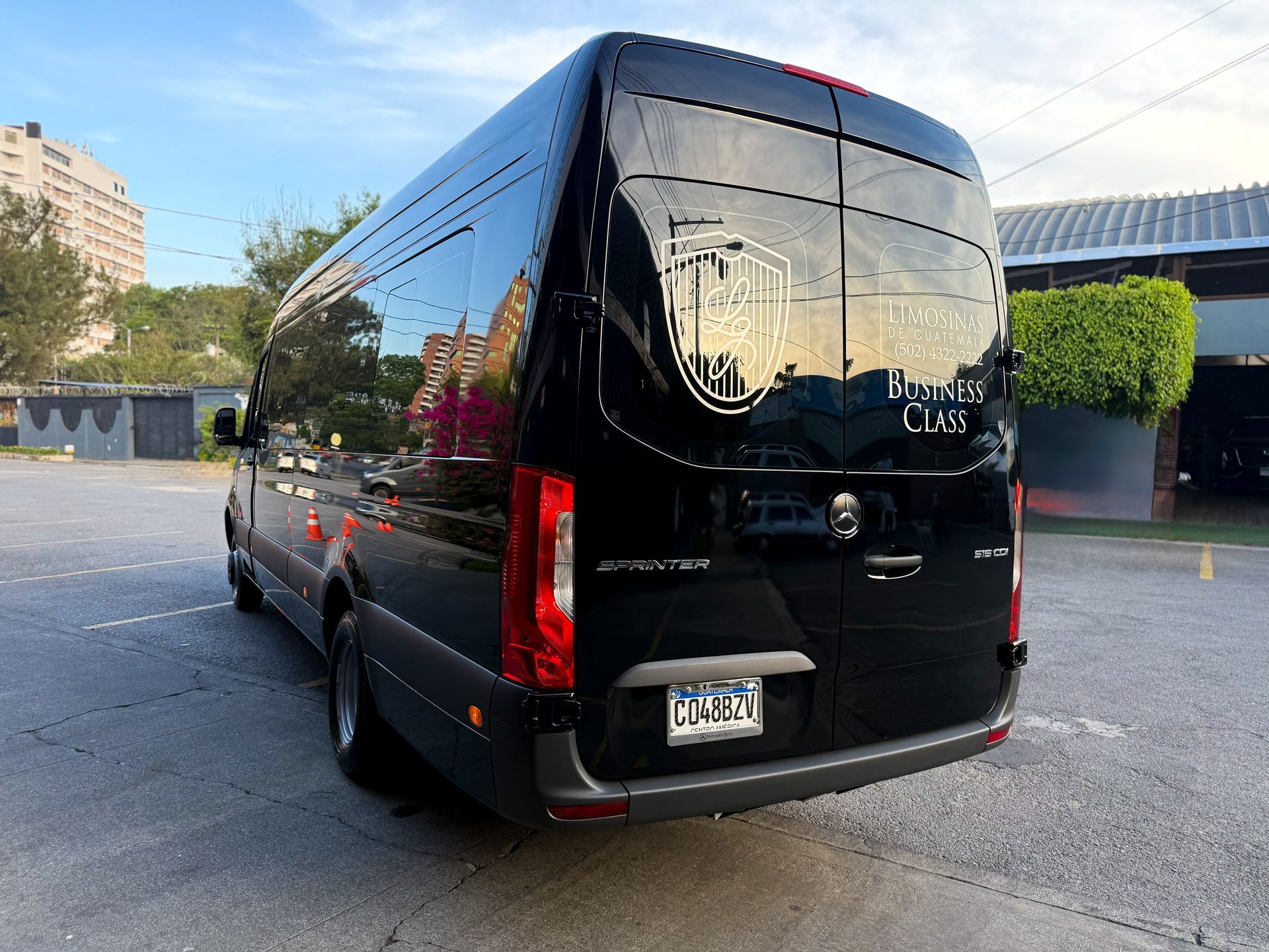 Mercedes-Benz Sprinter 516 Business Class para transporte ejecutivo en Guatemala