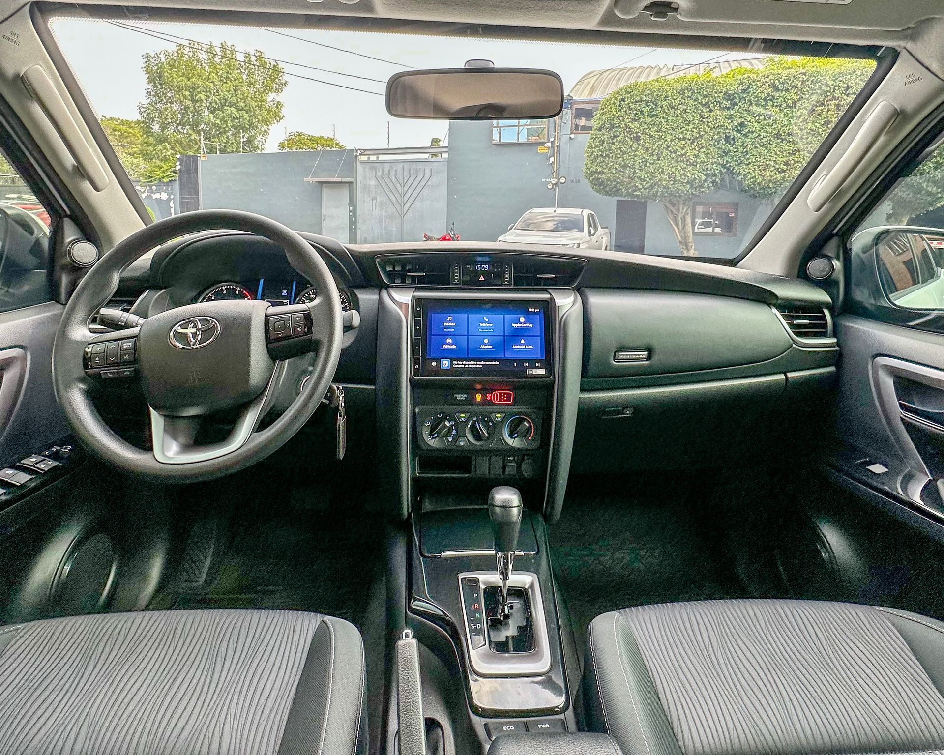 Toyota Fortuner blindada nivel 3 para transporte VIP en Guatemala