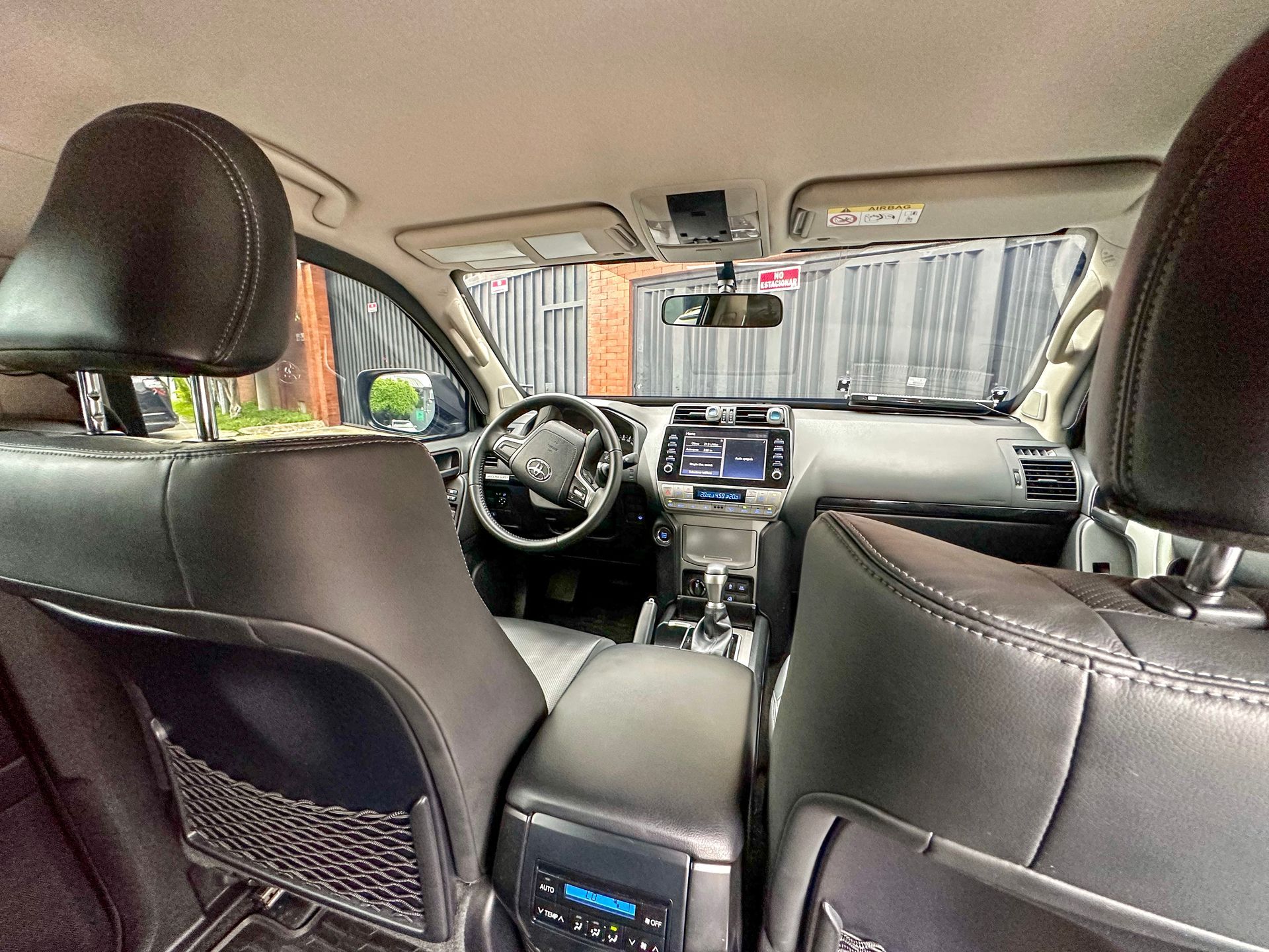 Toyota Prado blindada nivel 7 para transporte seguro en Guatemala