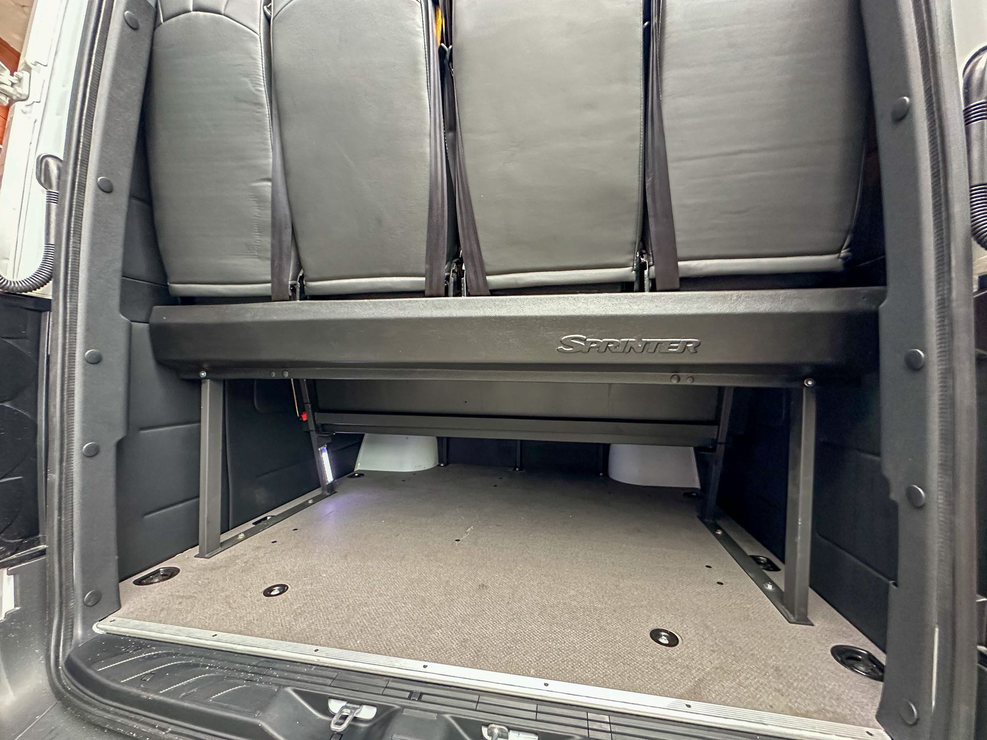 Mercedes-Benz Sprinter 516 Luxury para transporte de grupos en Guatemala