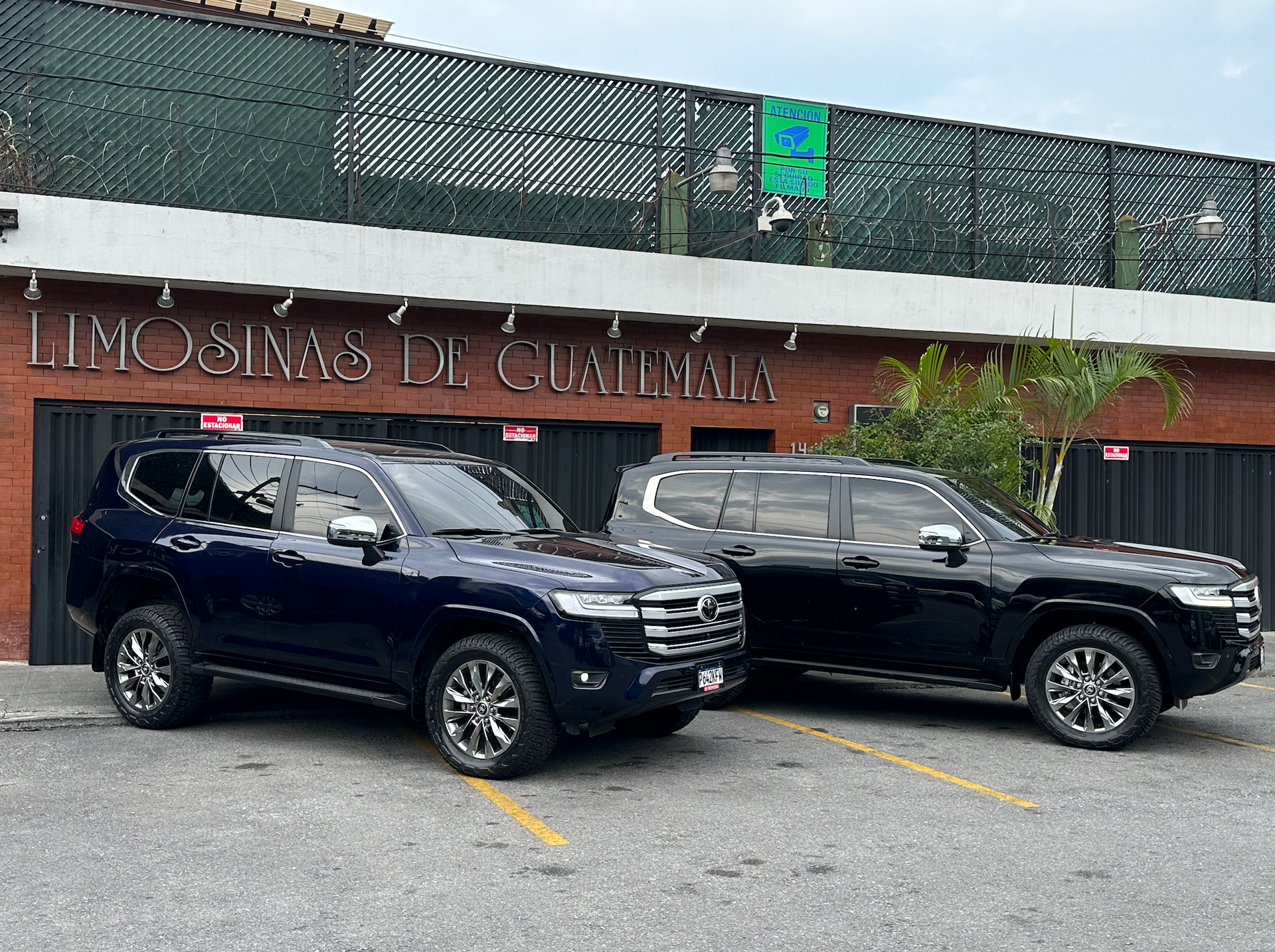 Toyota Land Cruiser blindada nivel 7 para transporte corporativo en Guatemala
