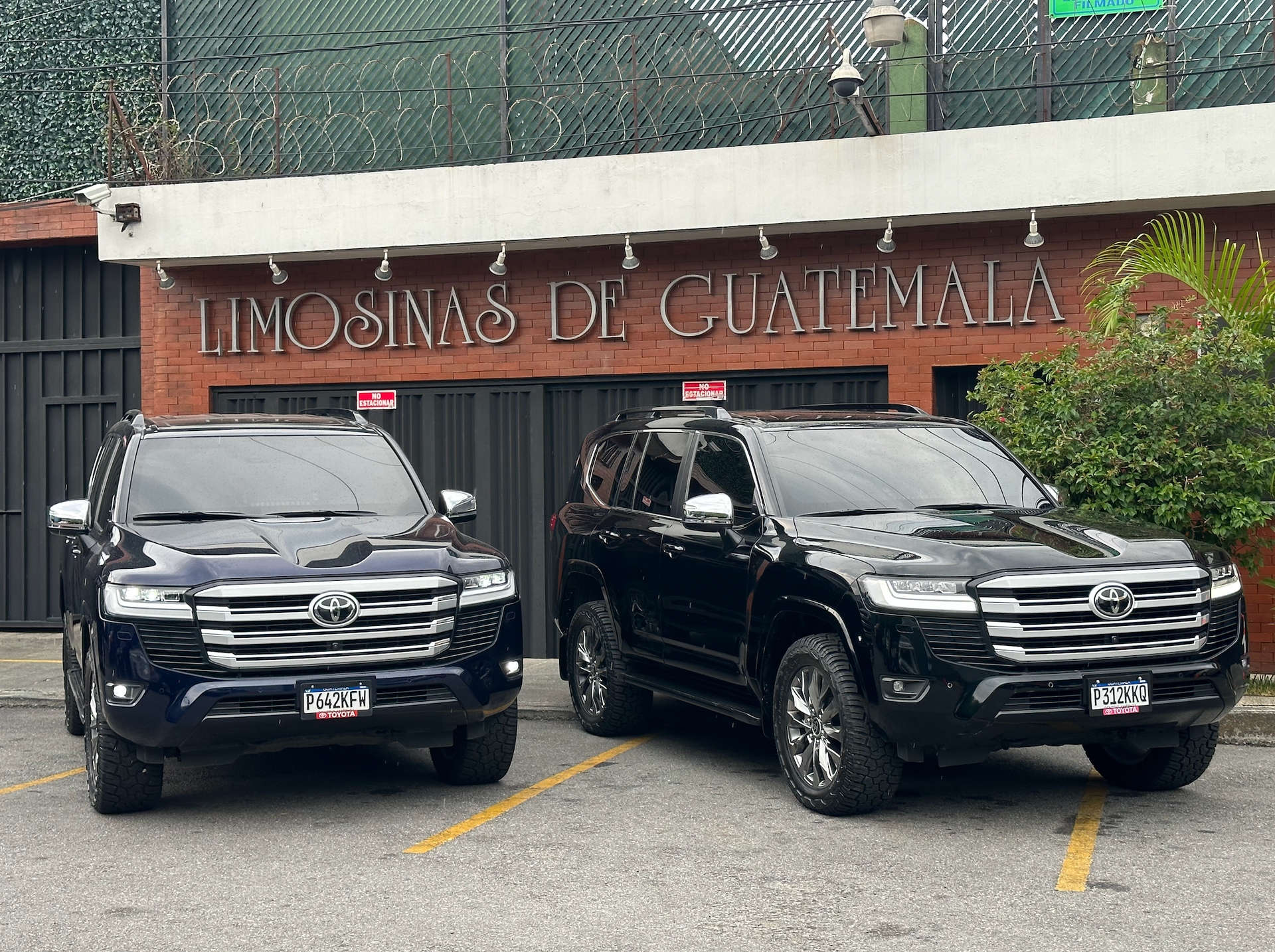 Toyota Land Cruiser blindada nivel 7 para transporte corporativo en Guatemala
