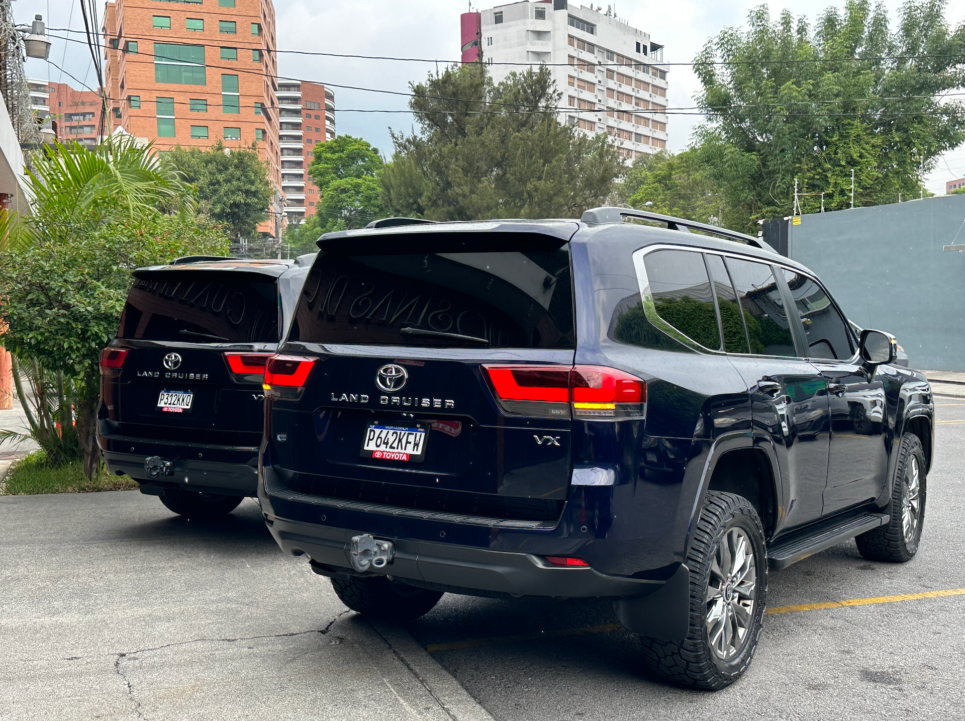 Toyota Land Cruiser blindada nivel 7 para transporte corporativo en Guatemala