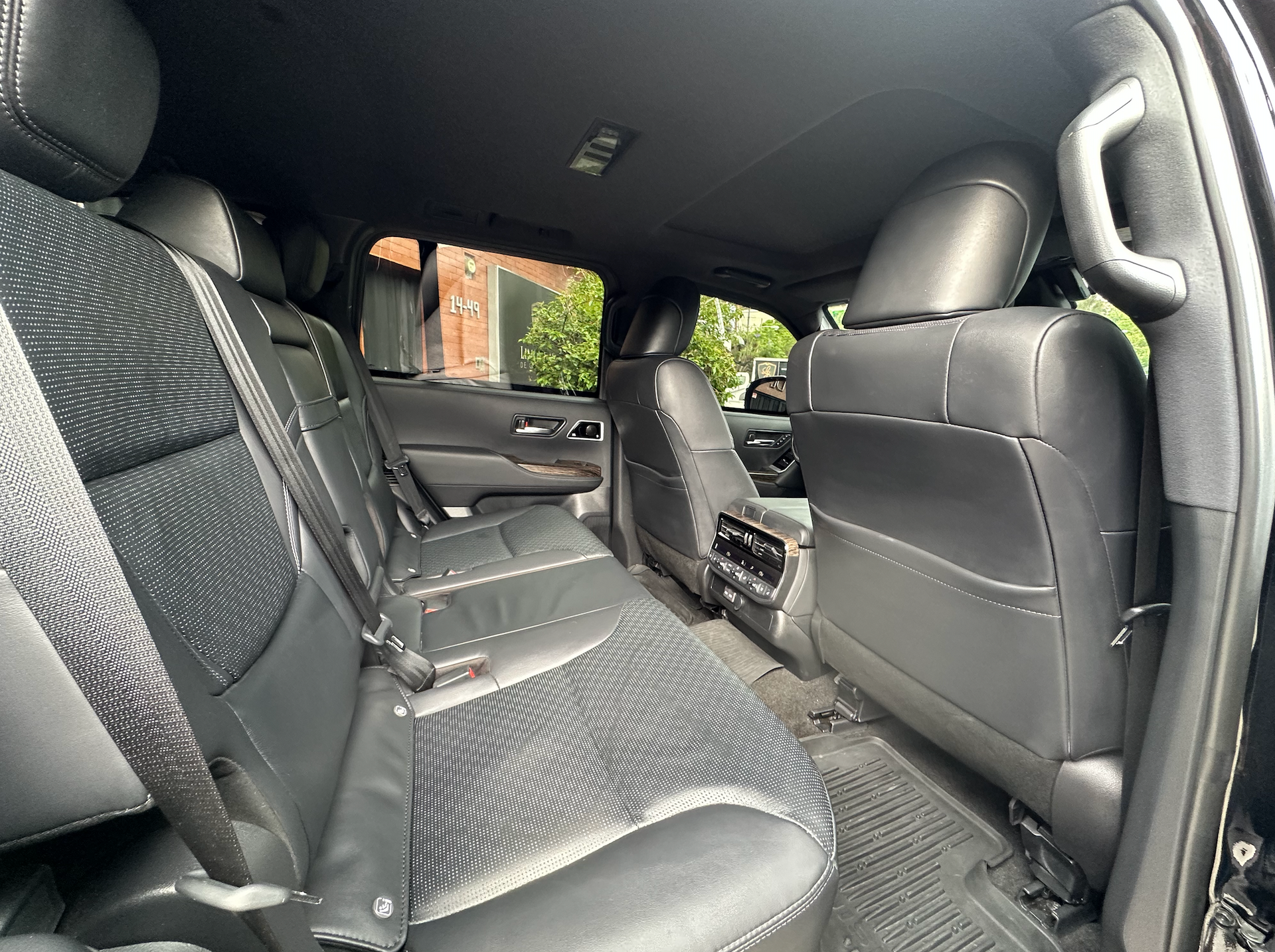 Toyota Land Cruiser blindada nivel 7 para transporte corporativo en Guatemala
