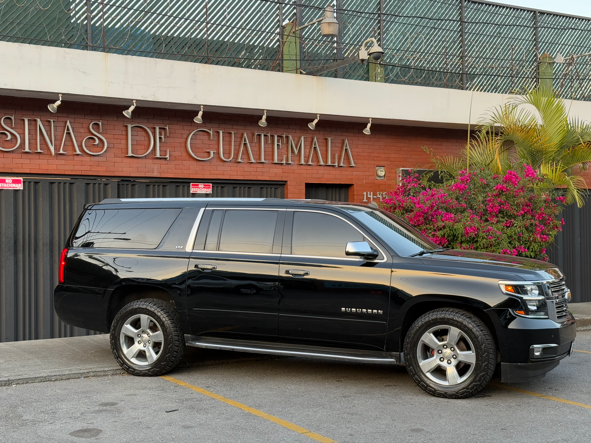 Chevrolet Suburban LTZ blindada nivel 7 para movilidad ejecutiva en Guatemala