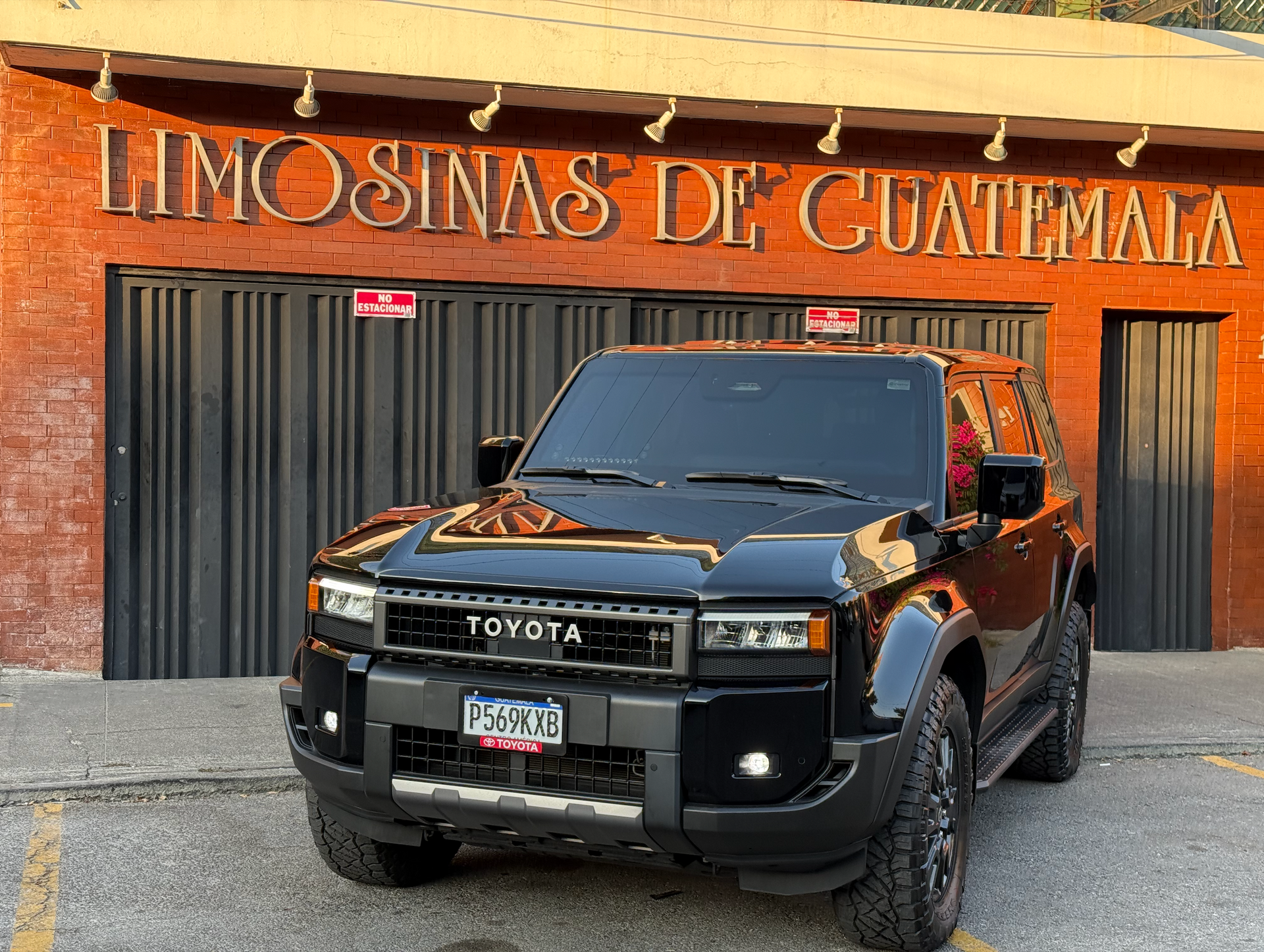 Toyota Prado 2025 blindada nivel 7 para traslados ejecutivos en Guatemala