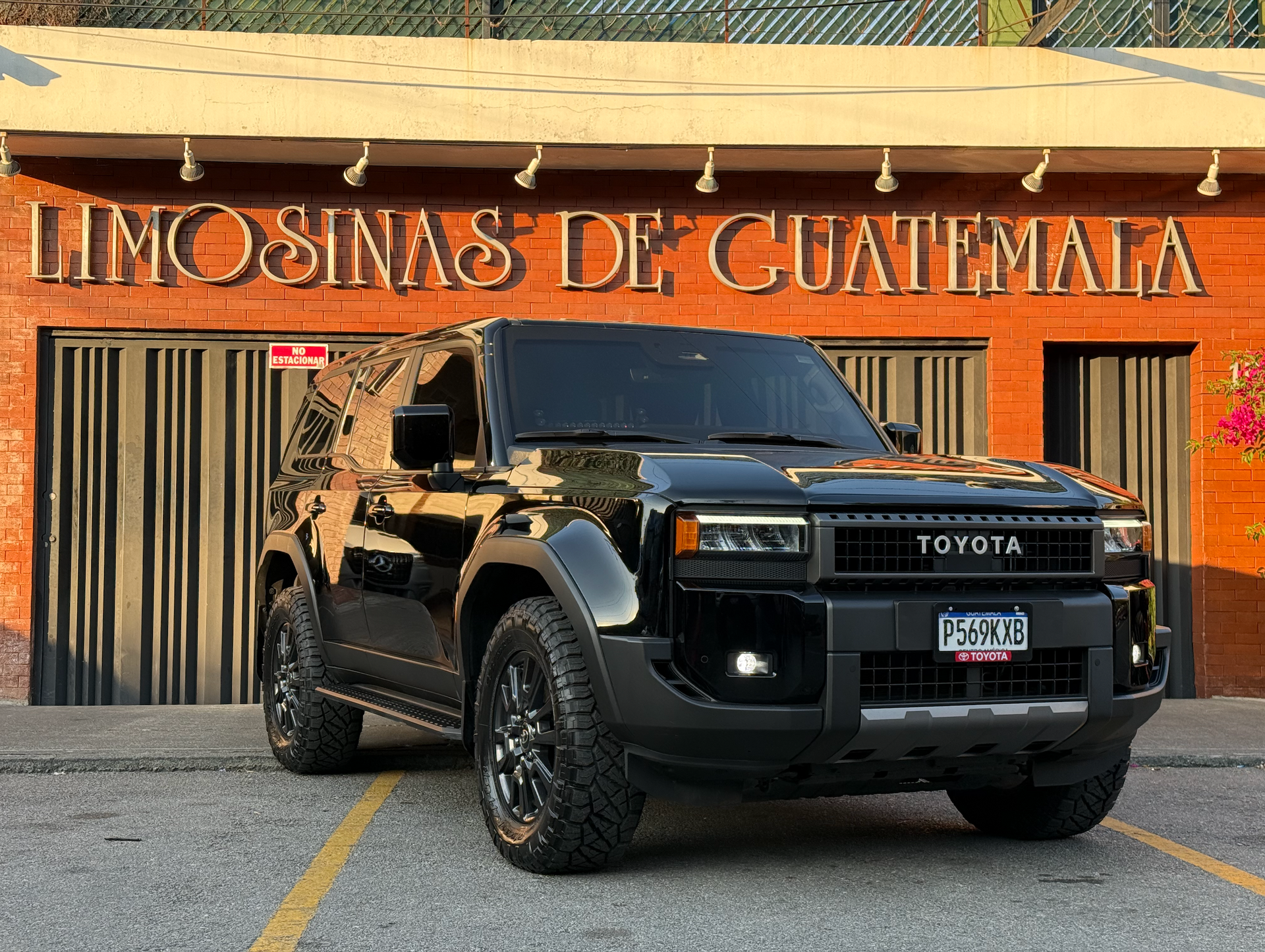 Toyota Prado 2025 blindada nivel 7 para traslados ejecutivos en Guatemala
