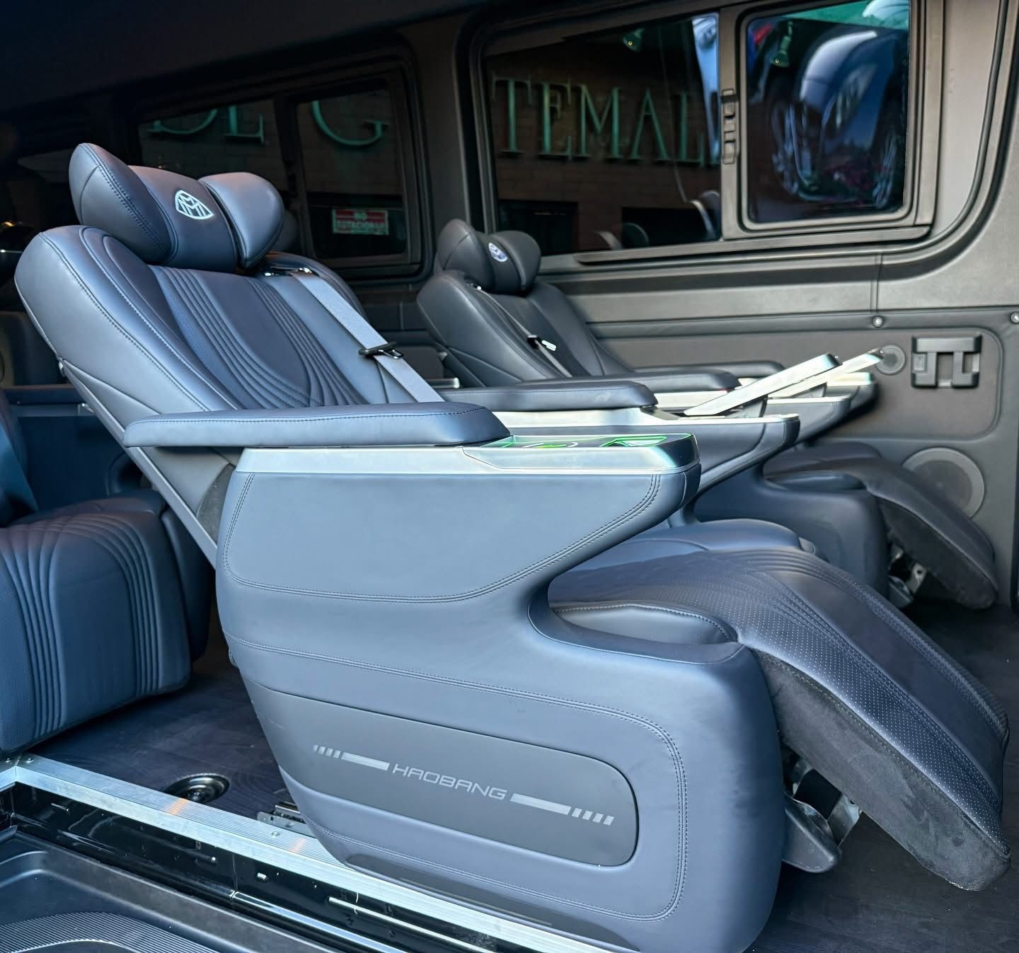 Mercedes-Benz Sprinter 516 Business Class para transporte ejecutivo en Guatemala