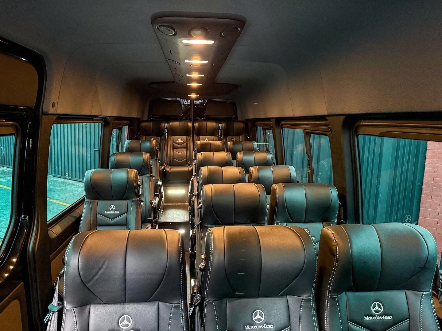 Mercedes-Benz Sprinter 516 Luxury para transporte de grupos en Guatemala