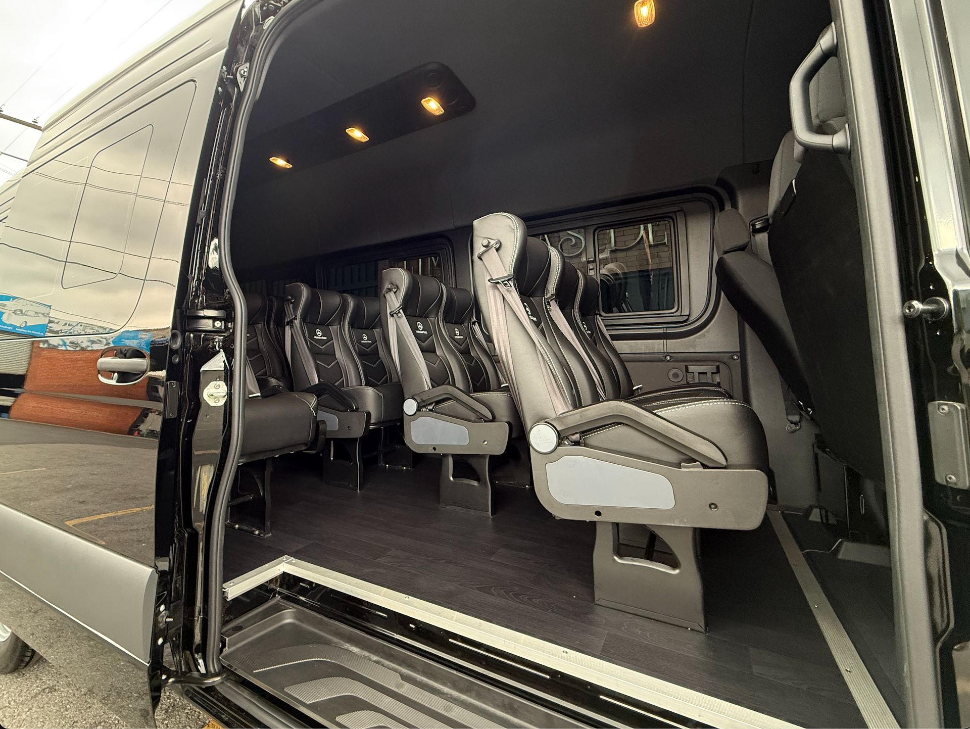 Mercedes-Benz Sprinter 516 Luxury para transporte de grupos en Guatemala