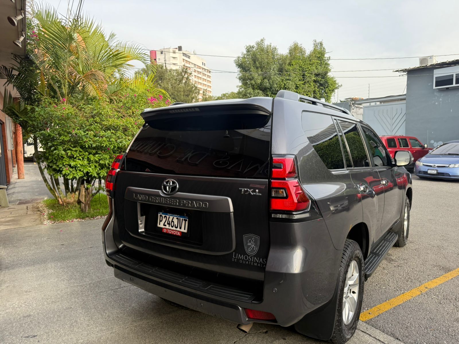 Toyota Prado blindada nivel 3 para transporte privado en Guatemala