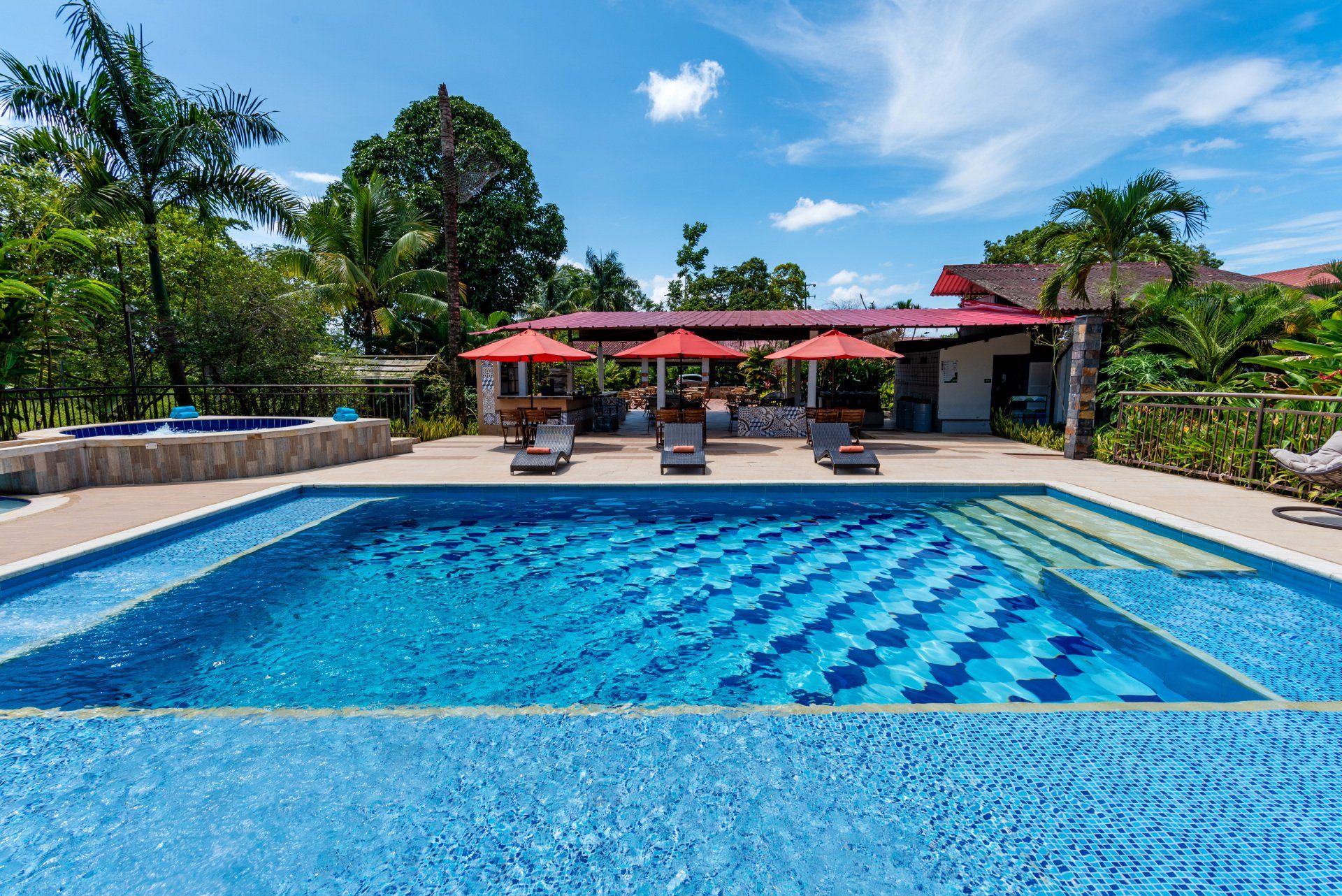 hoteles con piscina en villavicencio