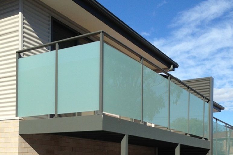 Glass handrail Canberra