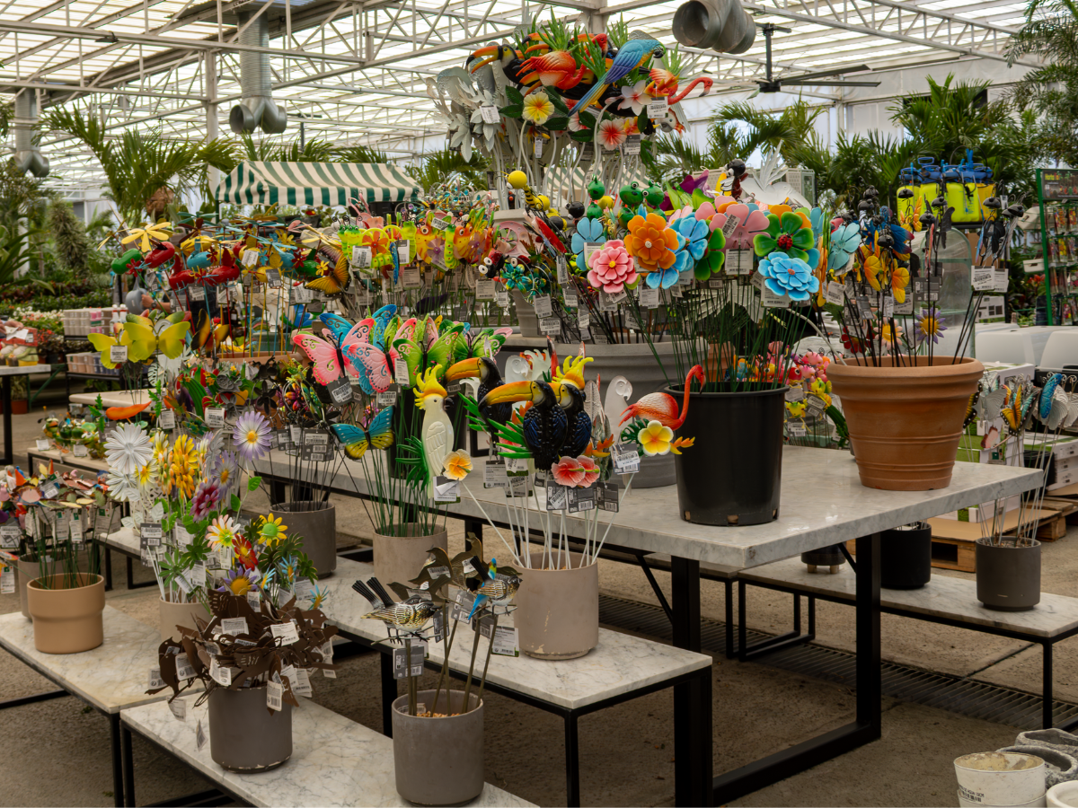 Suministro de plantas y materiales para jardinería