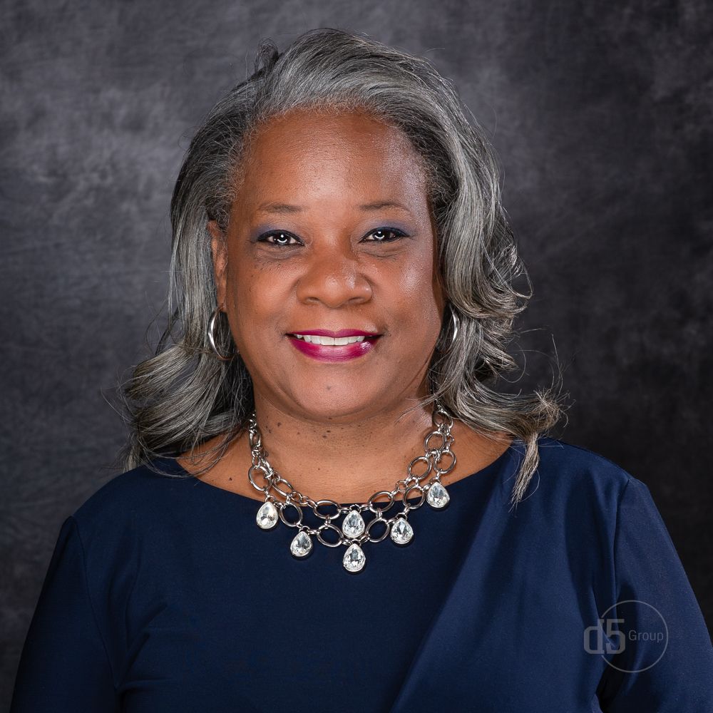 The D5 Group Business Headshot of an African-American Female Professional