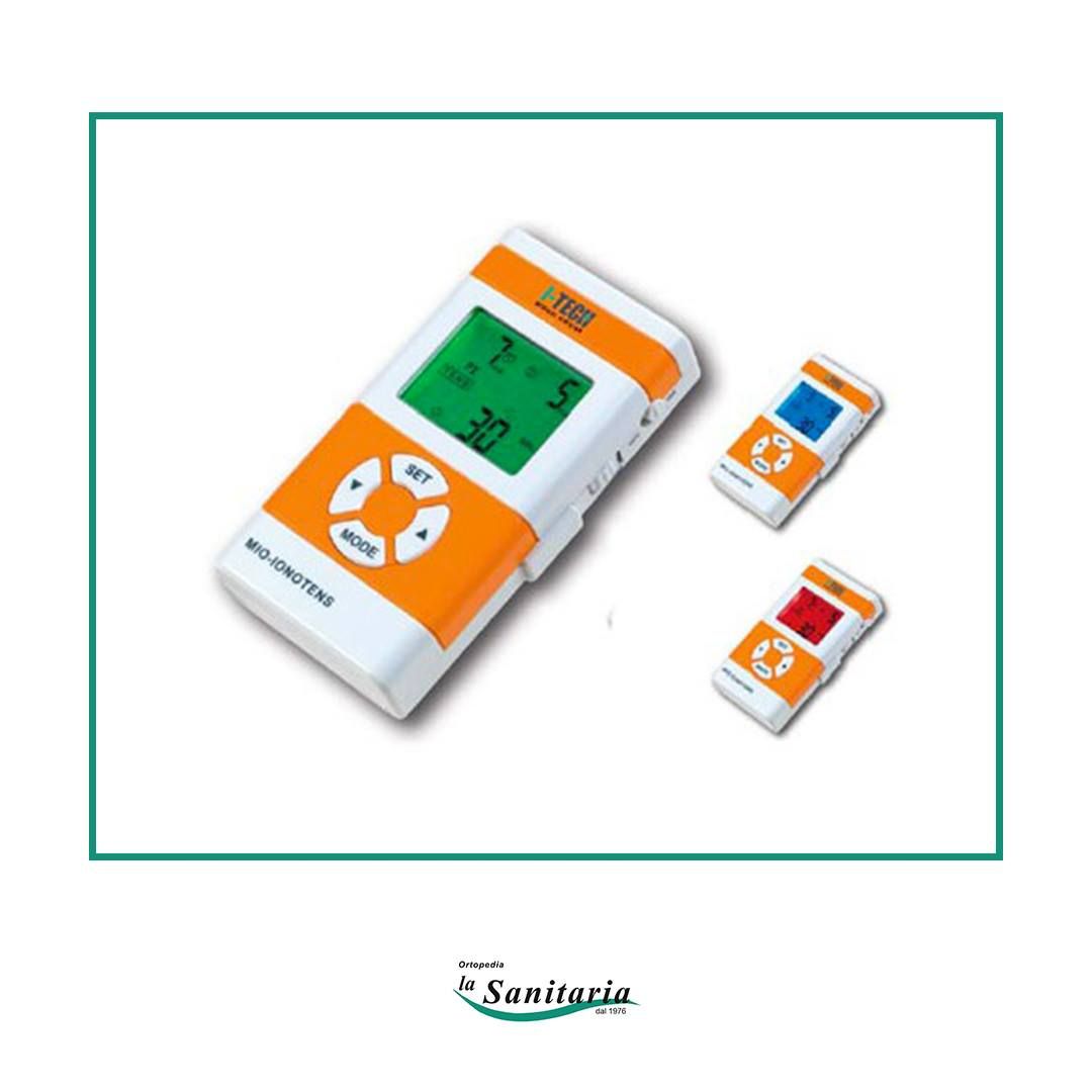 Un dispositivo arancione e bianco con uno schermo verde che dice 30